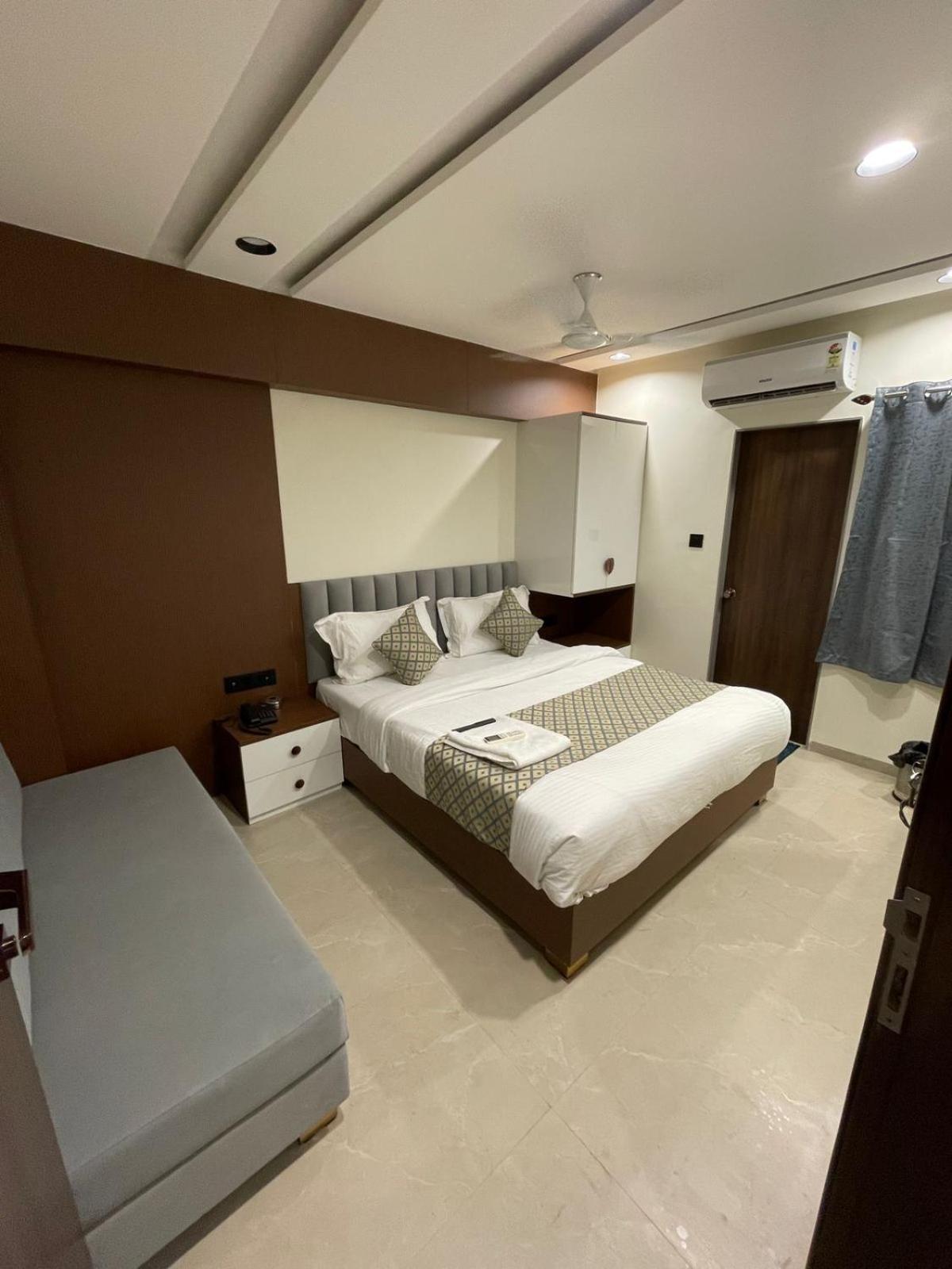 Eagle 4* Indore