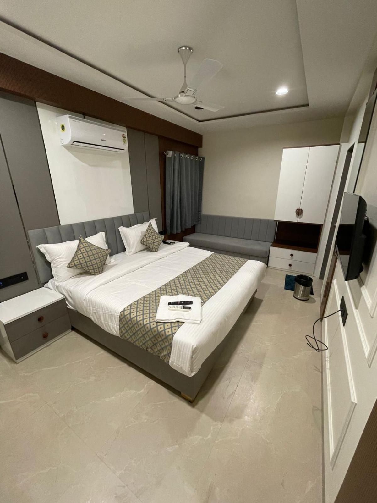 Eagle Hotel Indore