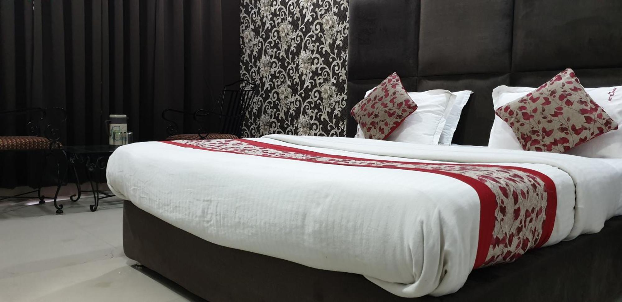 Hotel Park Indore