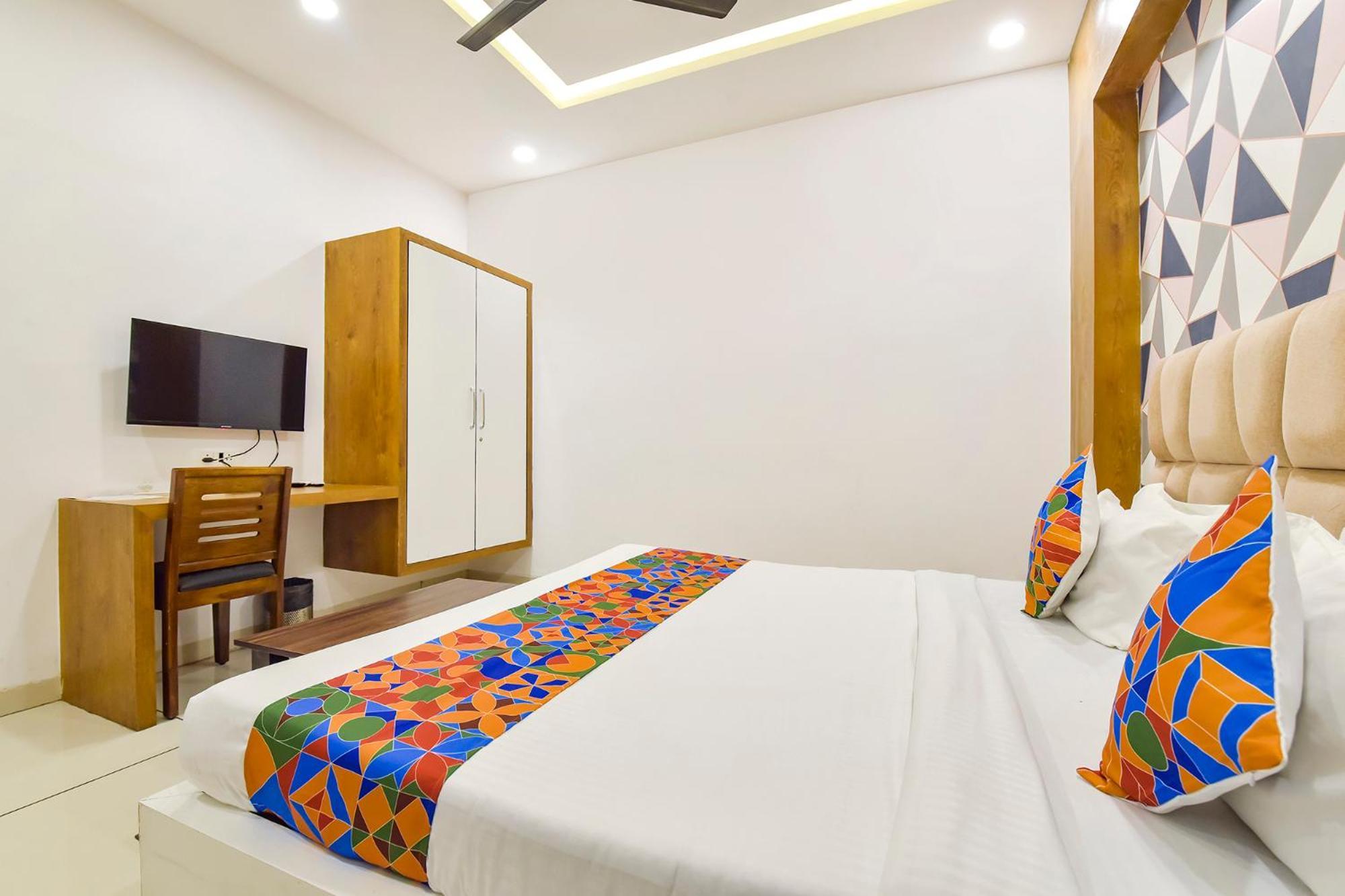 Hotel Fabhotel Will B Fine 3*