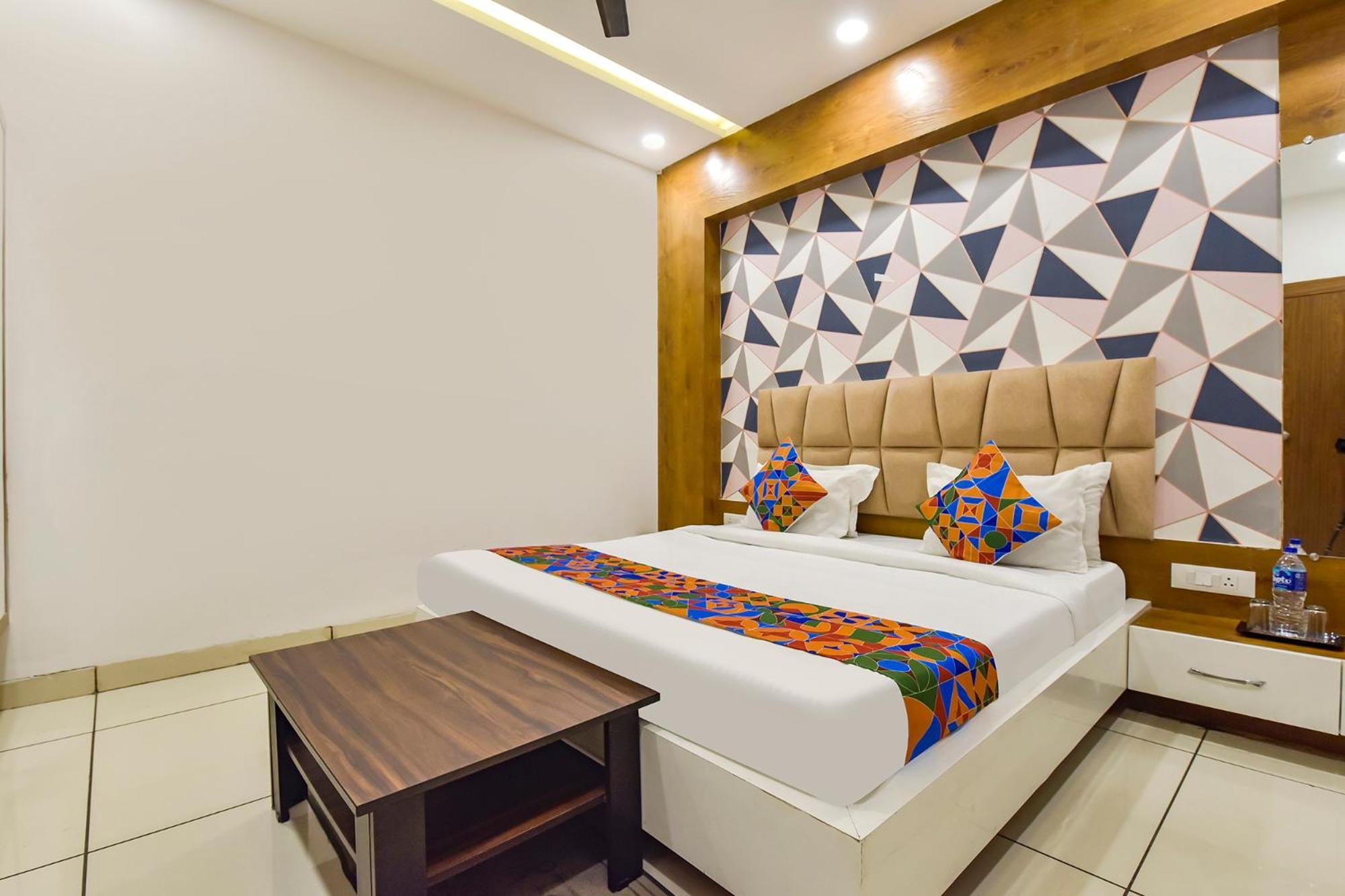 Fabhotel Will B Fine Indore