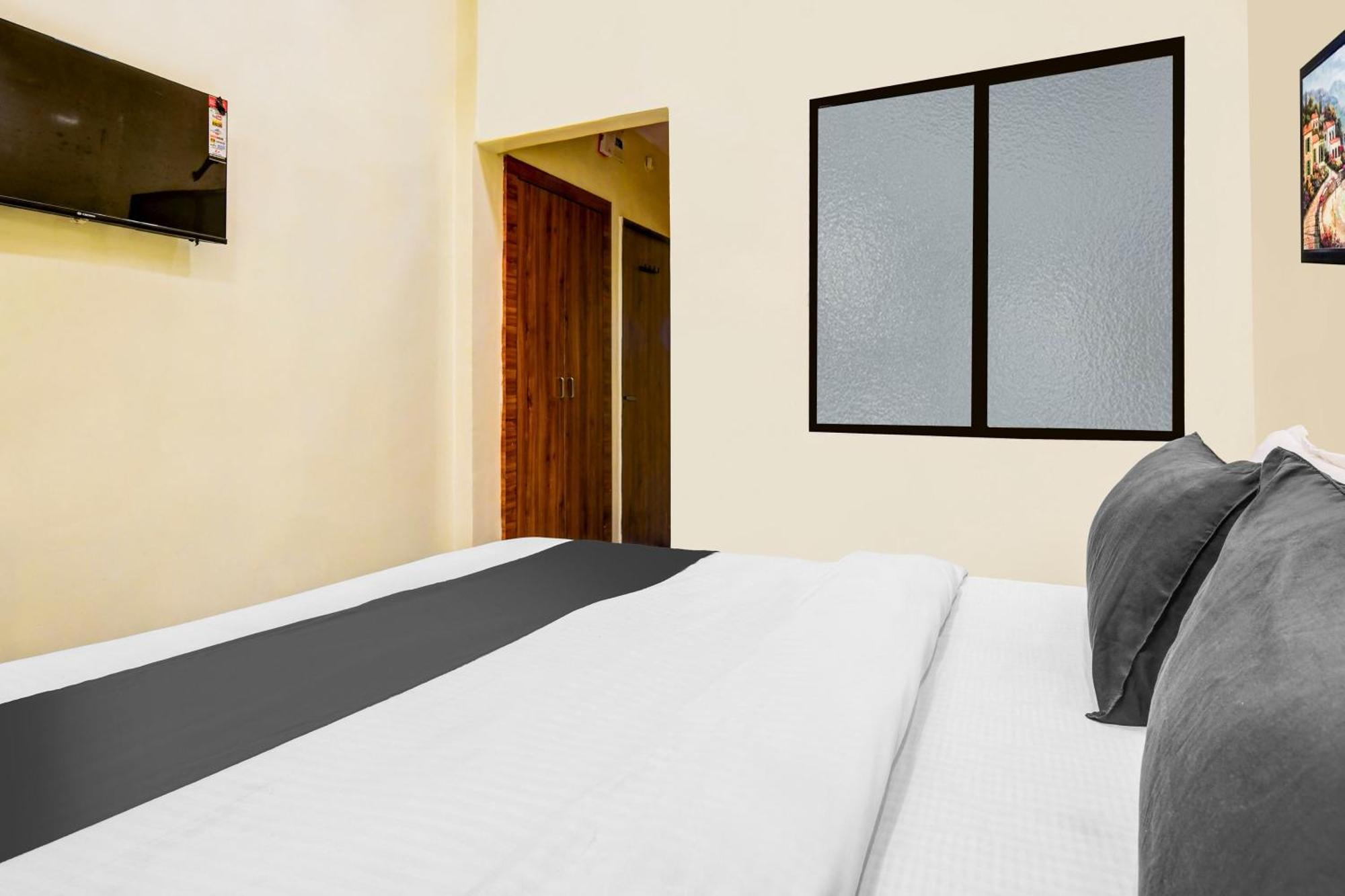 Hotel O Mango Indore