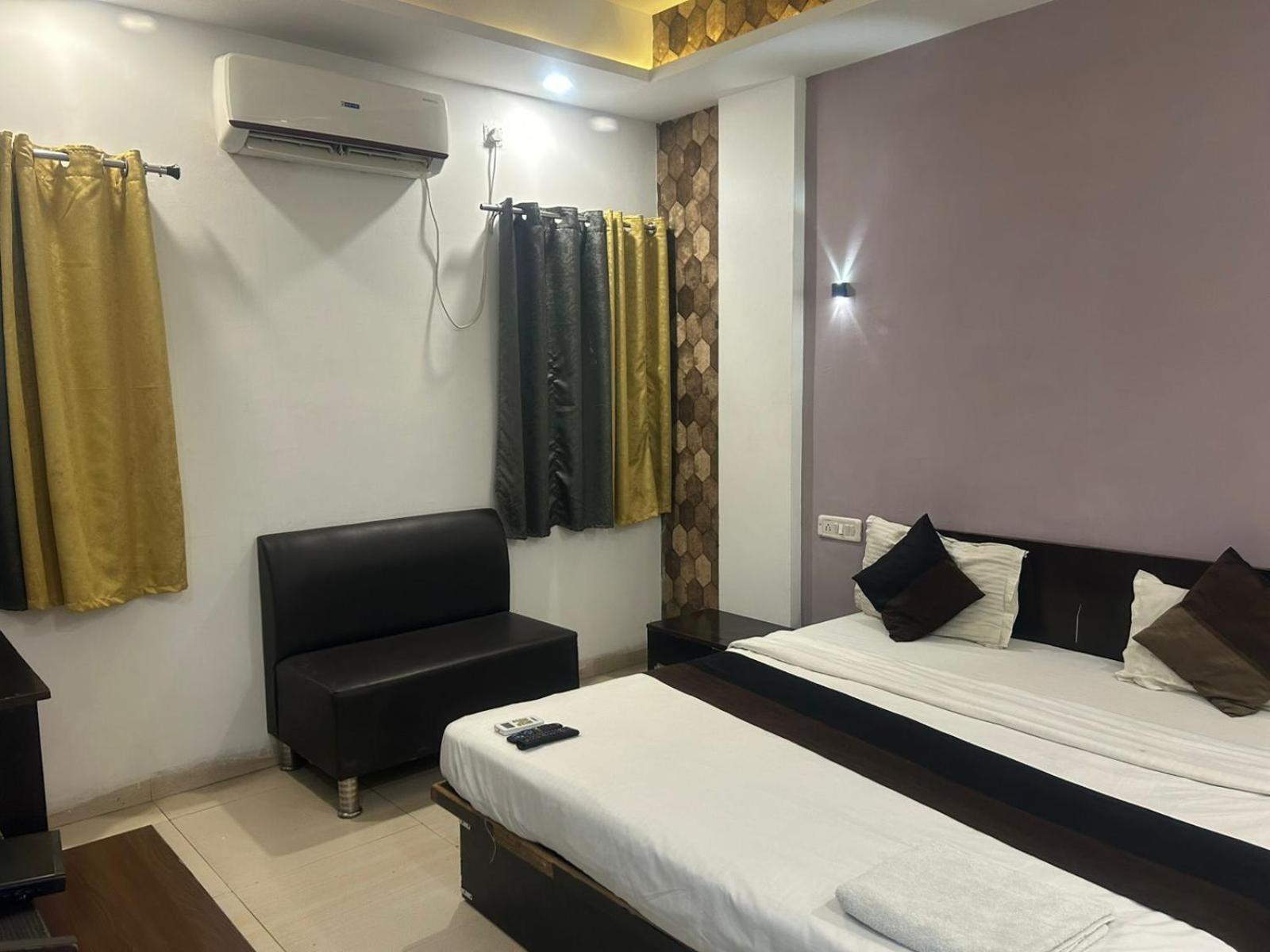 Y.94 Indore