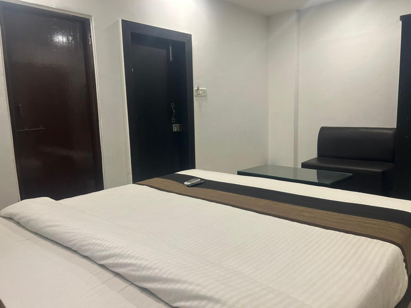 Y.94 Hotel 4*