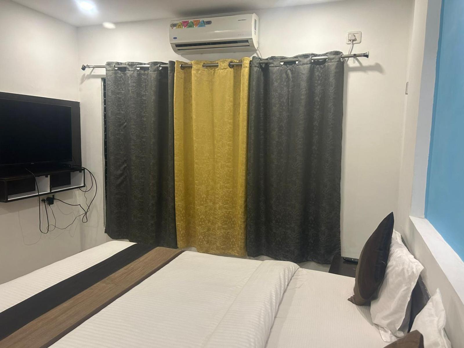 Hotel Y.94 Indore