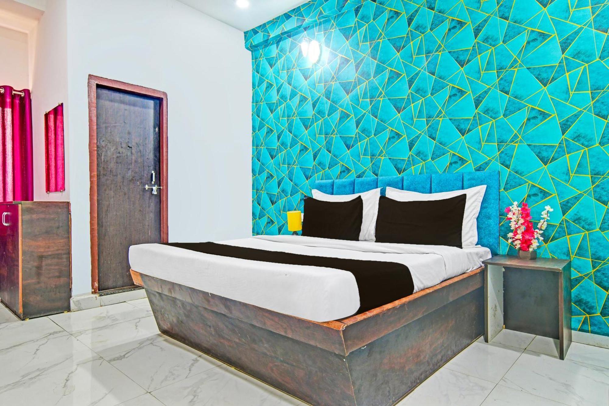 O Paradise Hotel Indore