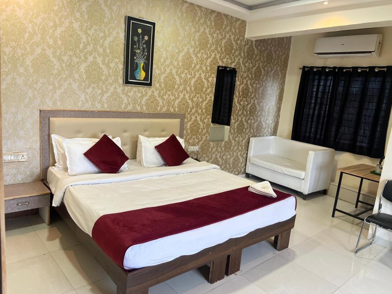 Ss1 Hotel Indore