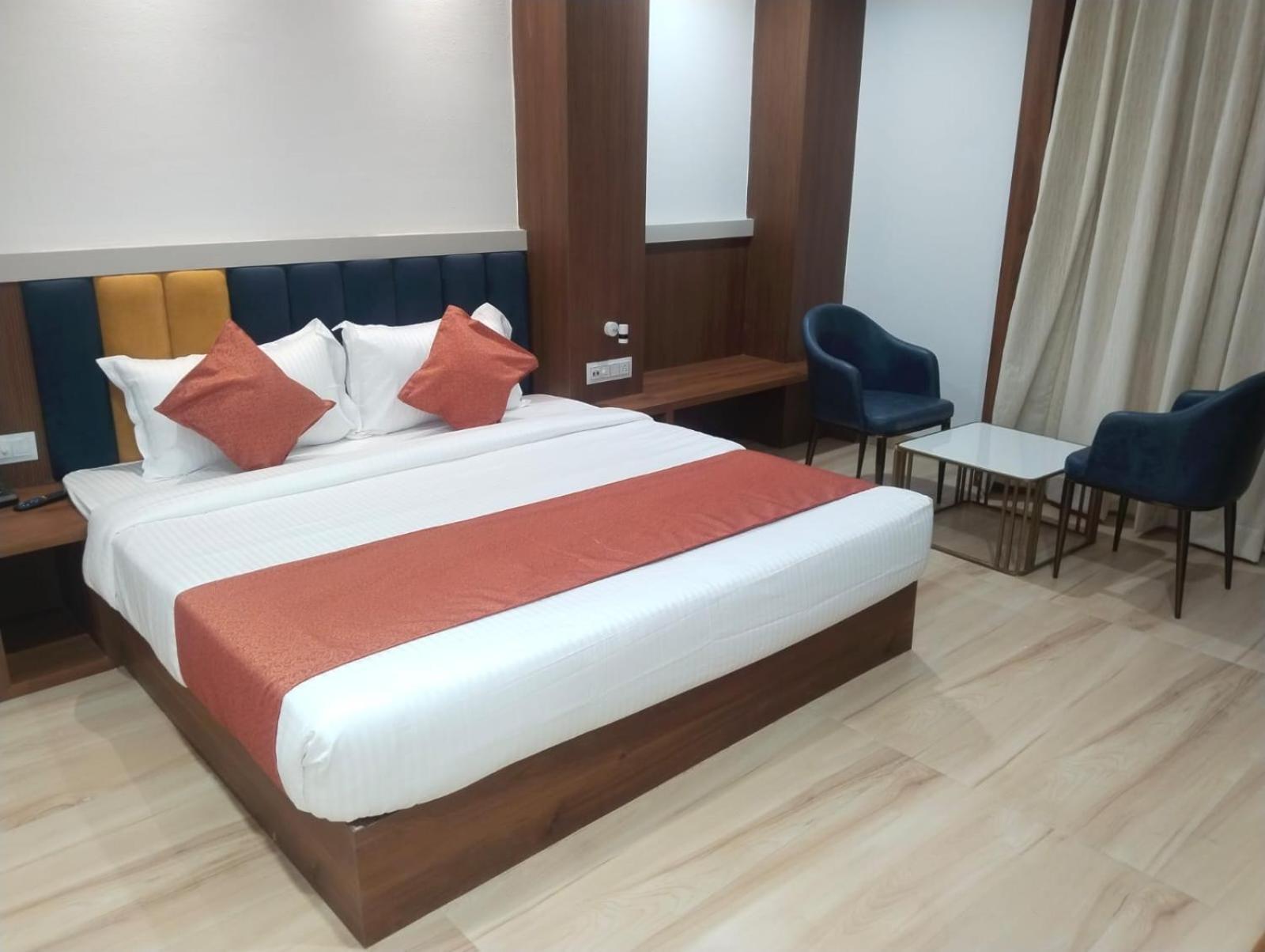 Hotel Rudravue Indore