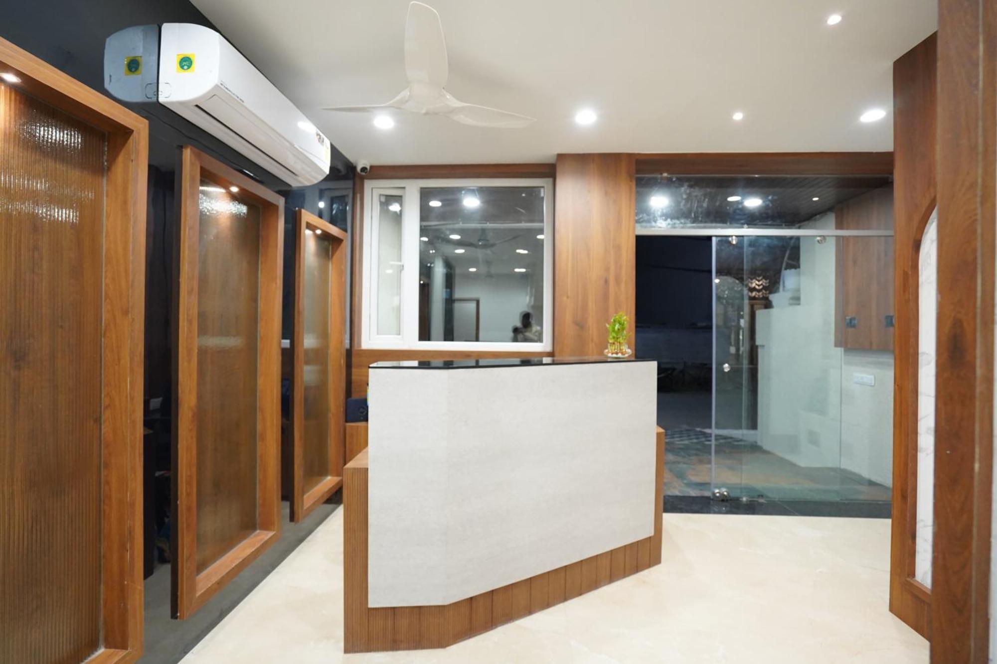 Hotel Rudravue 3*