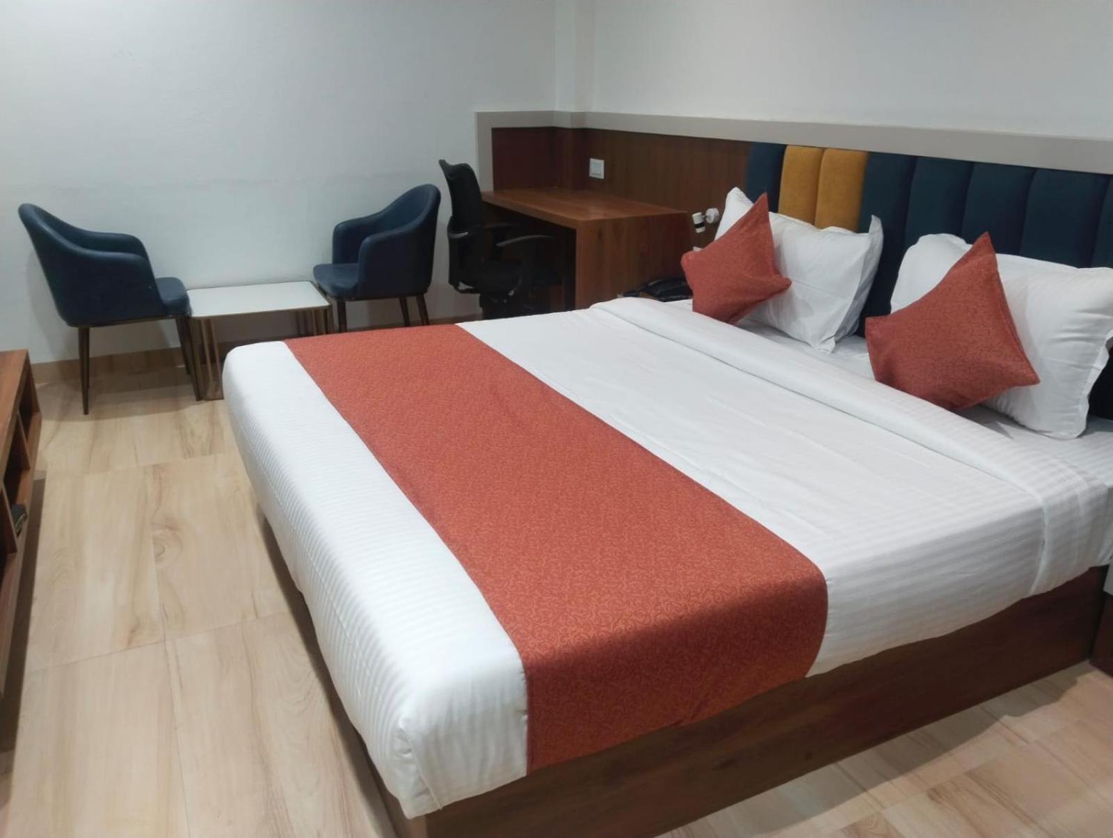 Rudravue Hotel