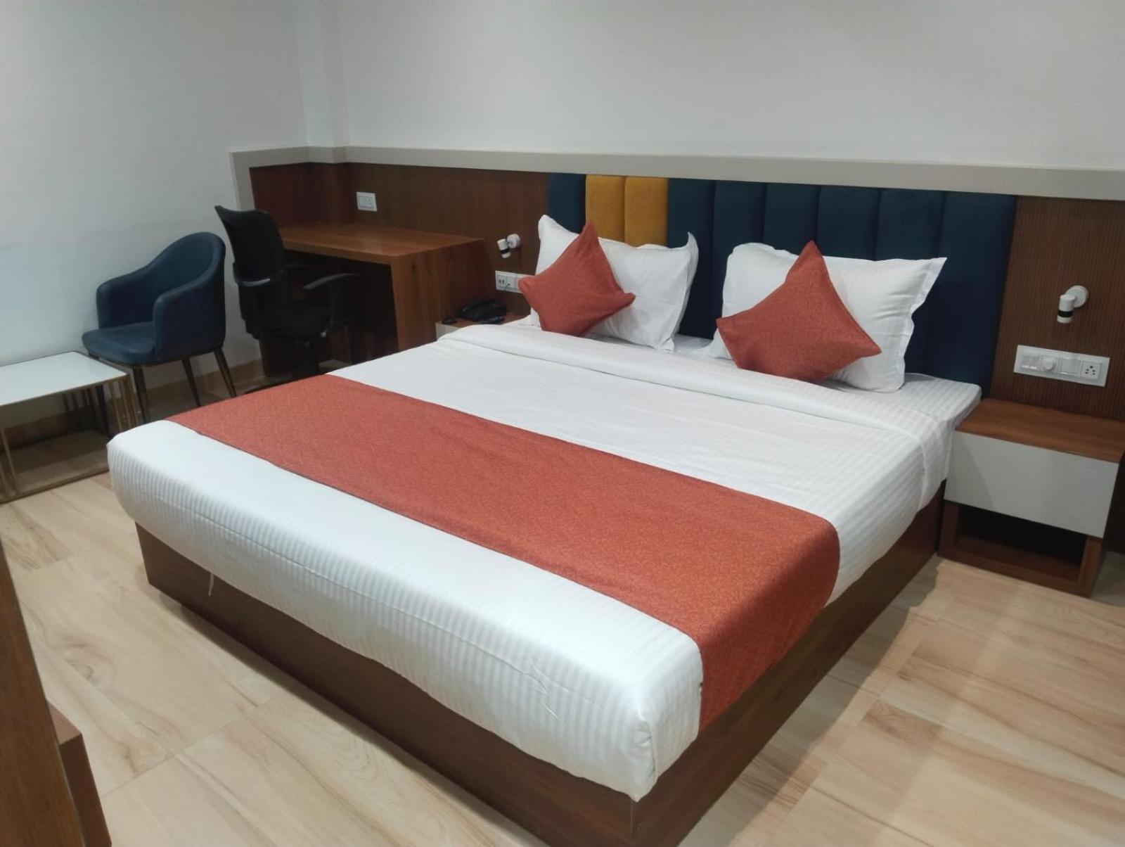 Hotel Rudravue 3*