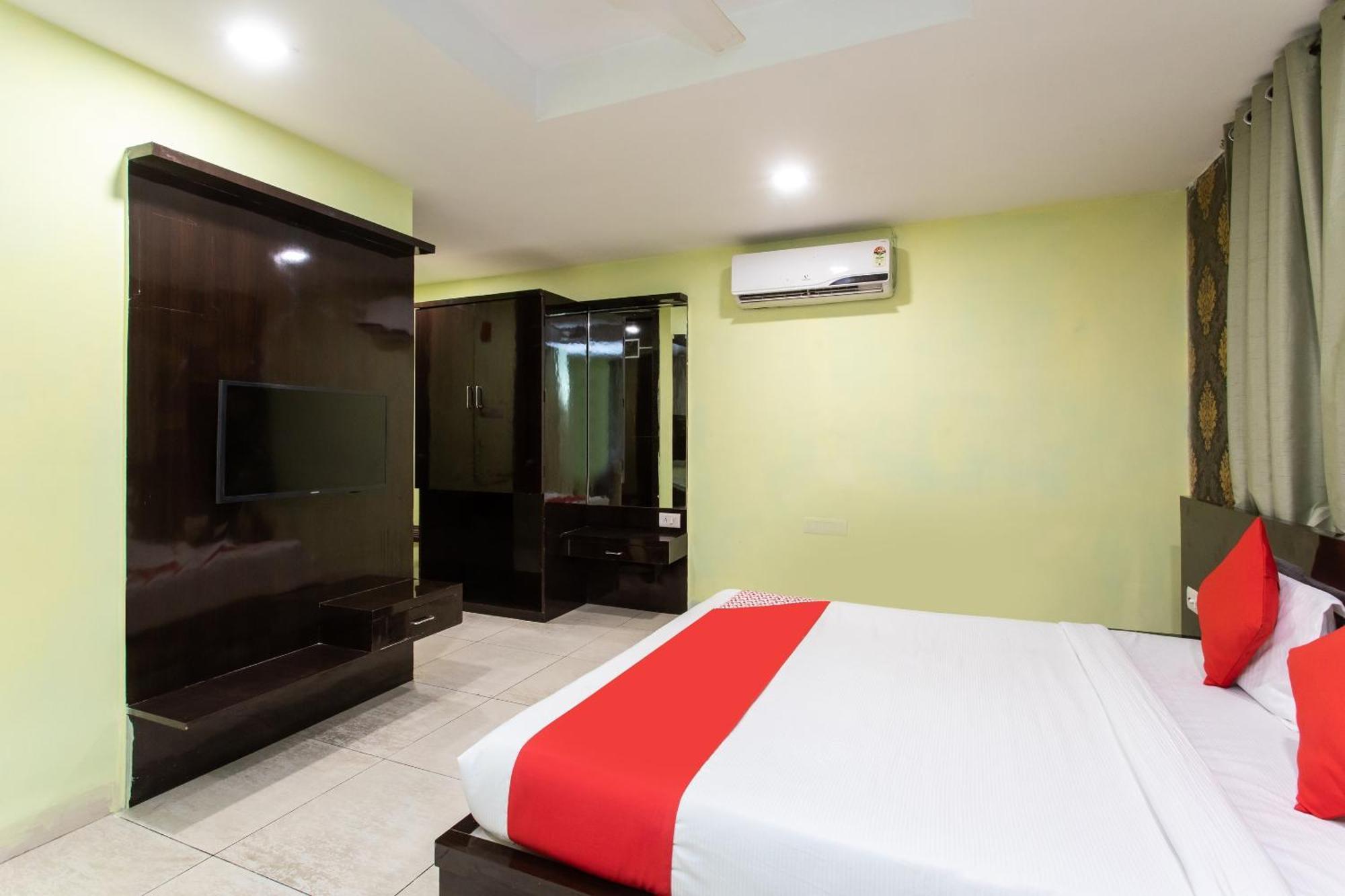 Hotel Capital O Swan Paradise Indore