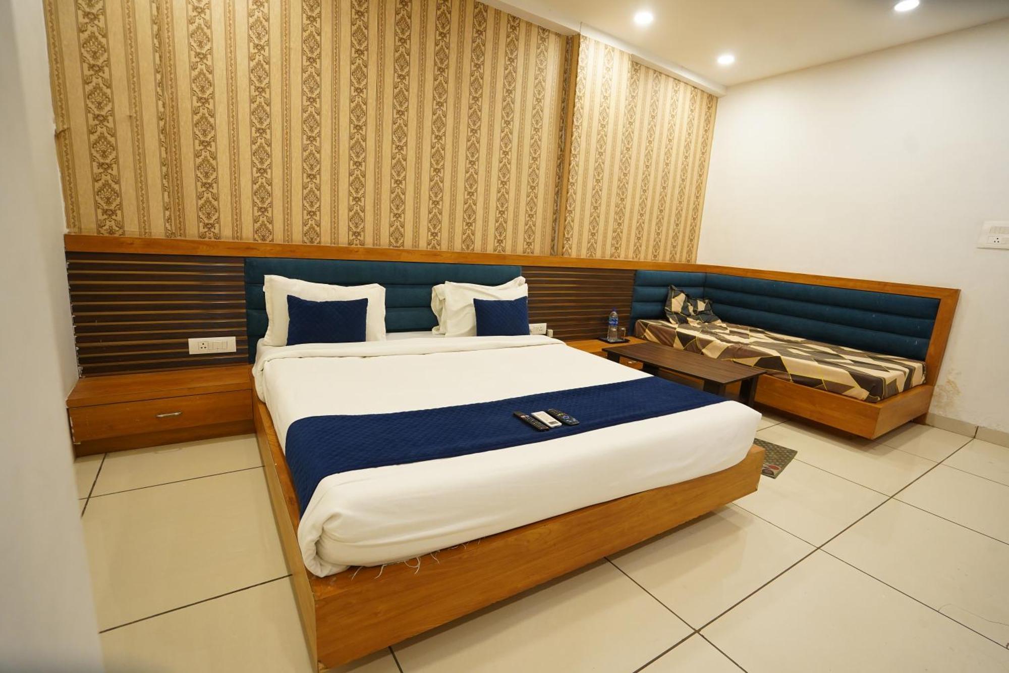 B-fine Hotel 3*
