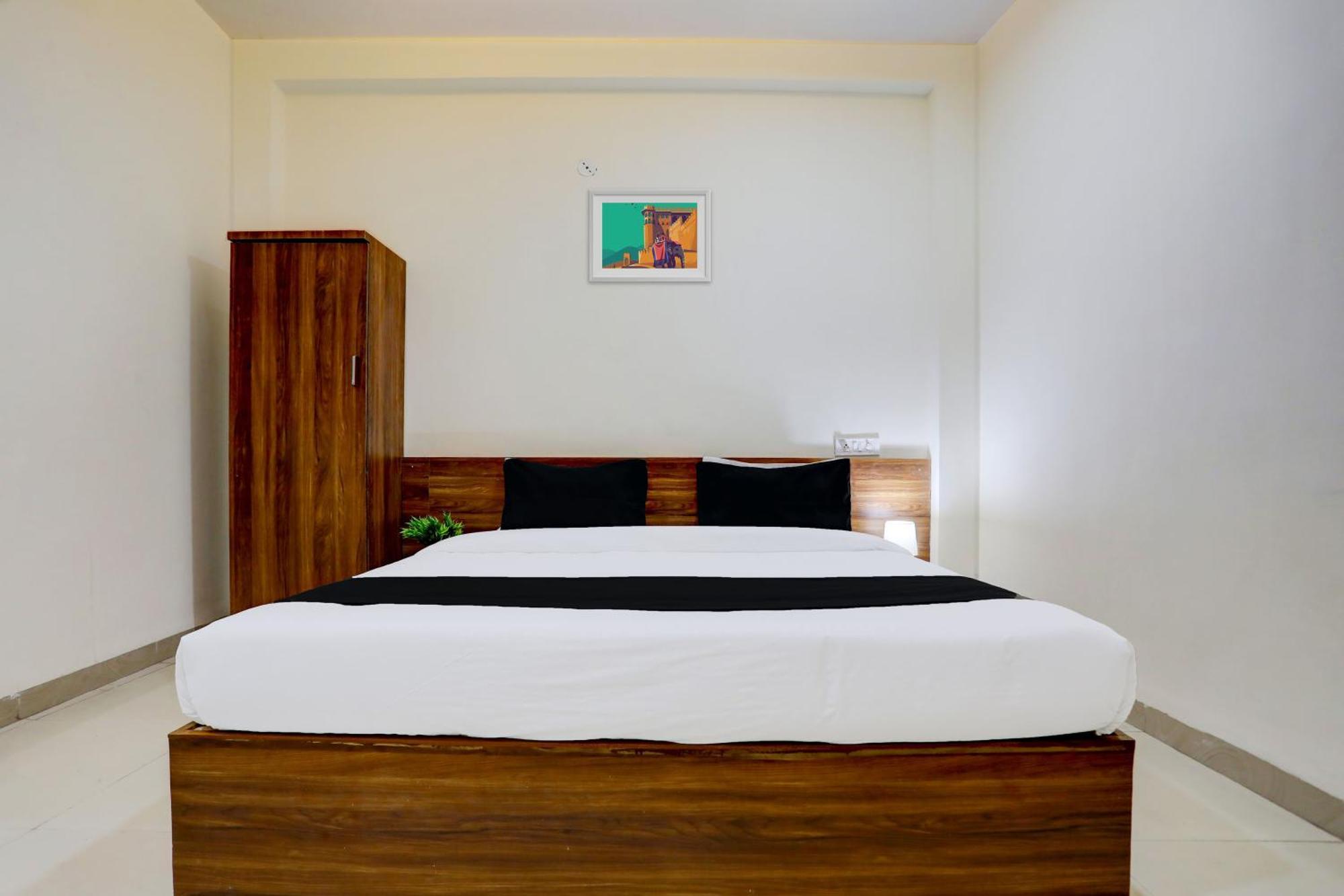 Hotel O Sb 47 Indore