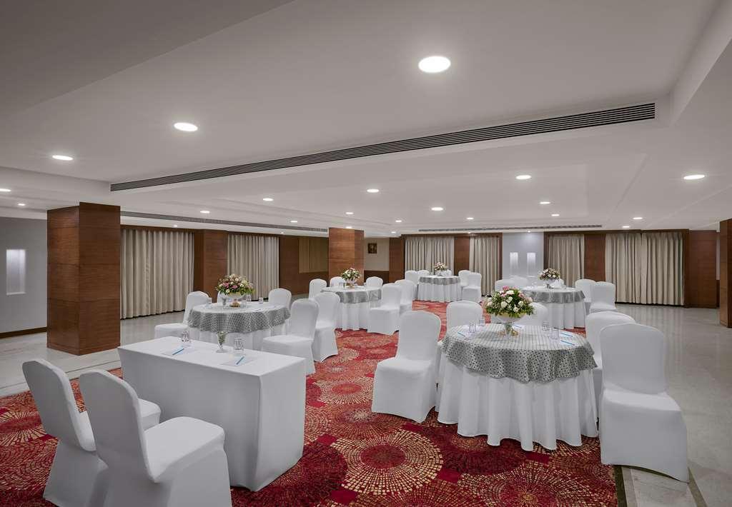Hotel Surestay By Western 4*