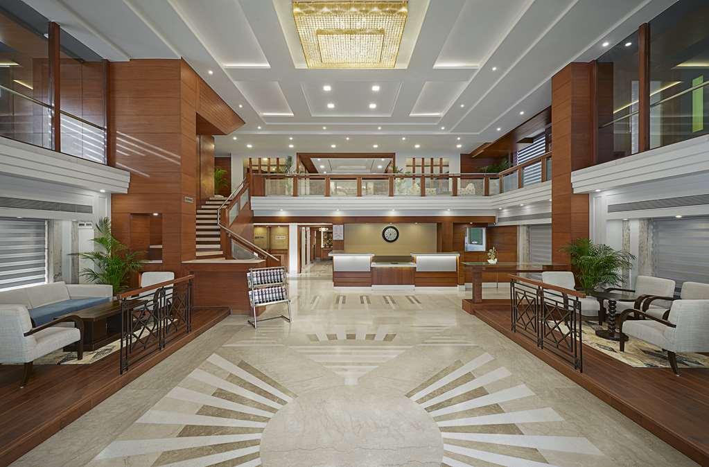 Surestay By Western 4*
