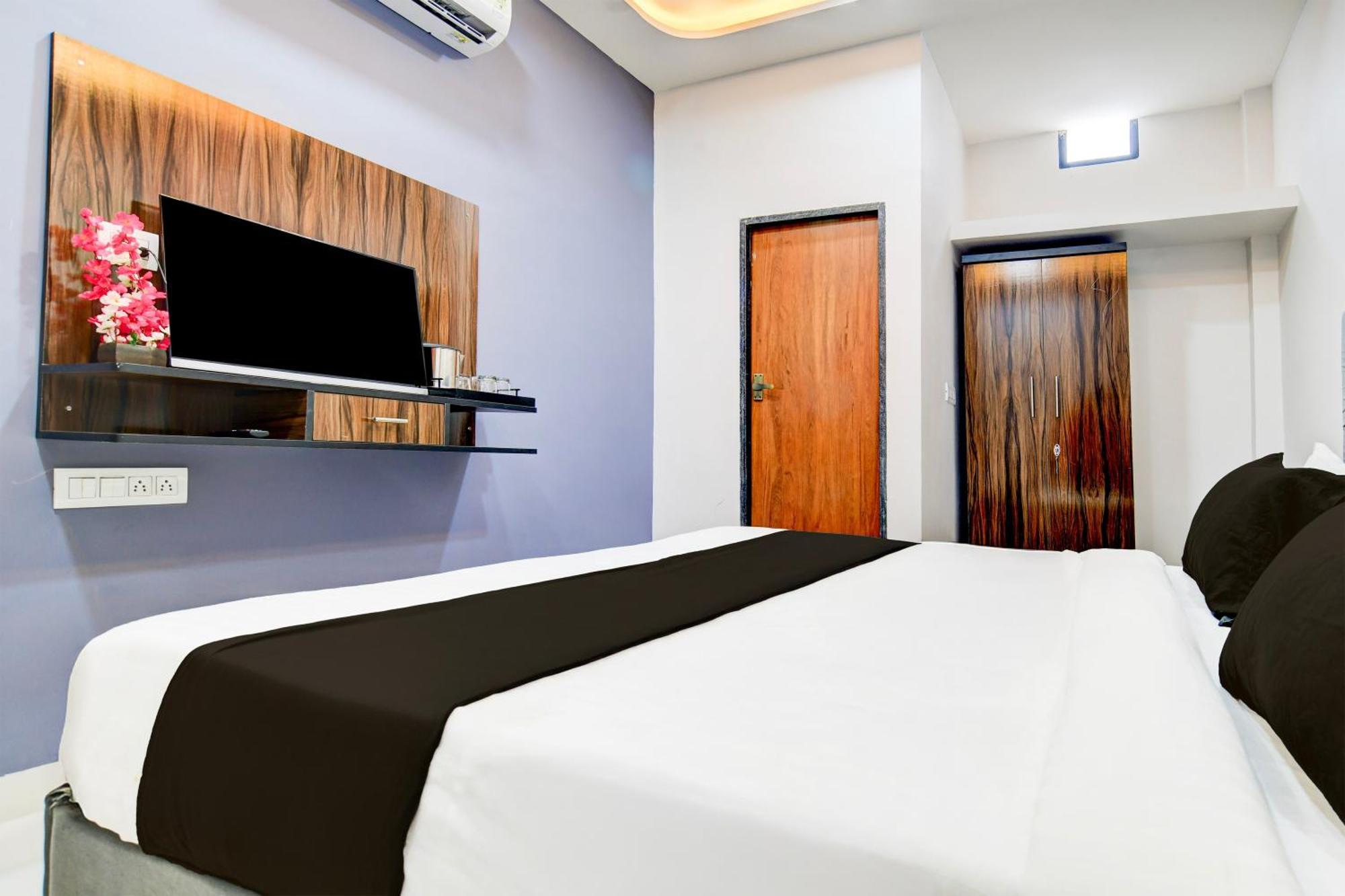 Hotel Super O D.v Near Medanta Hospital 3*