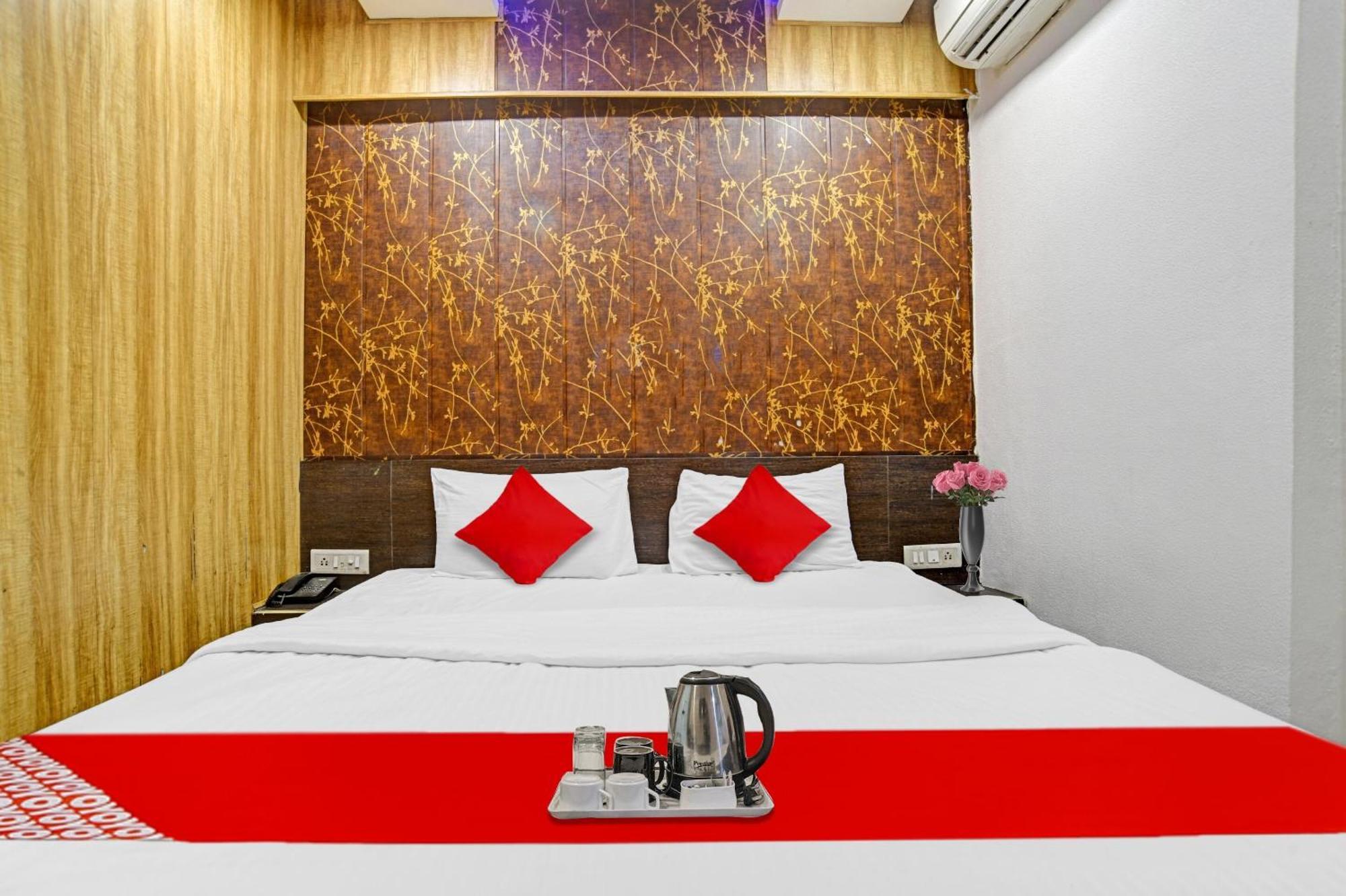 Hotel O Shree Saiji Palace 4*