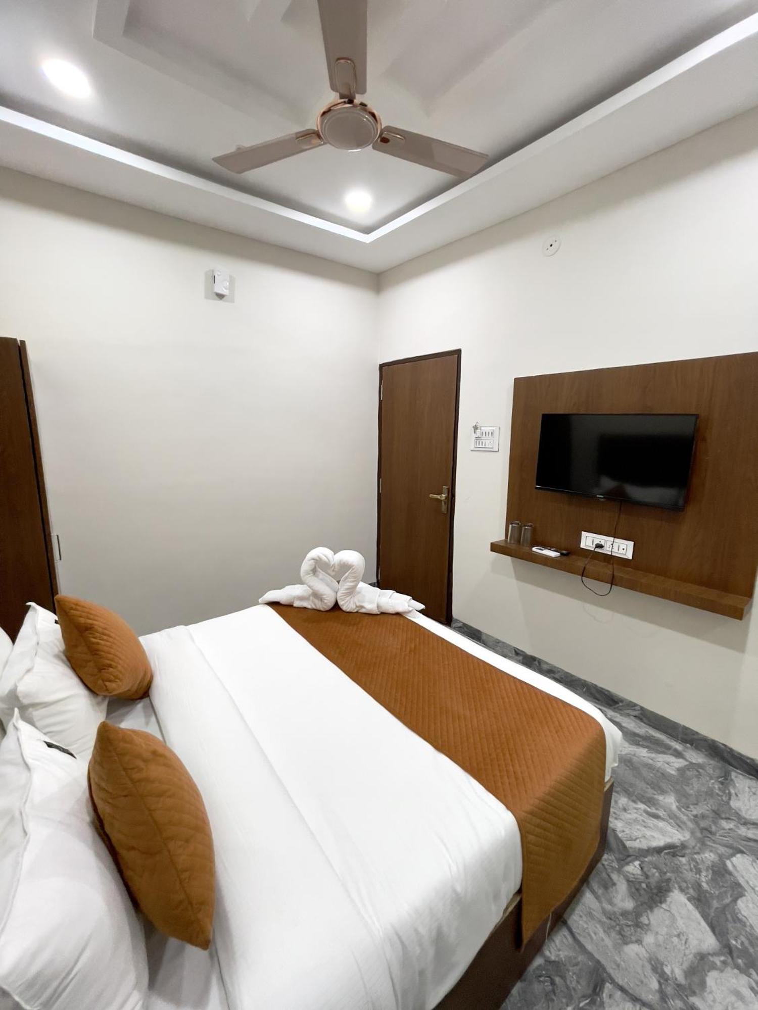 Hotel O Kamari *