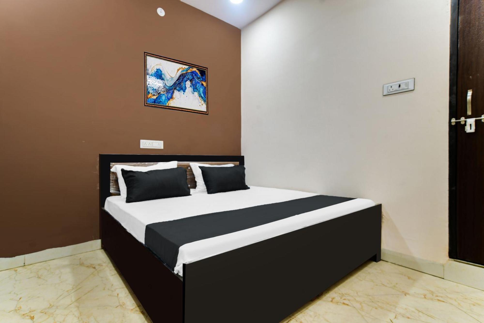 O Golden Key Indore