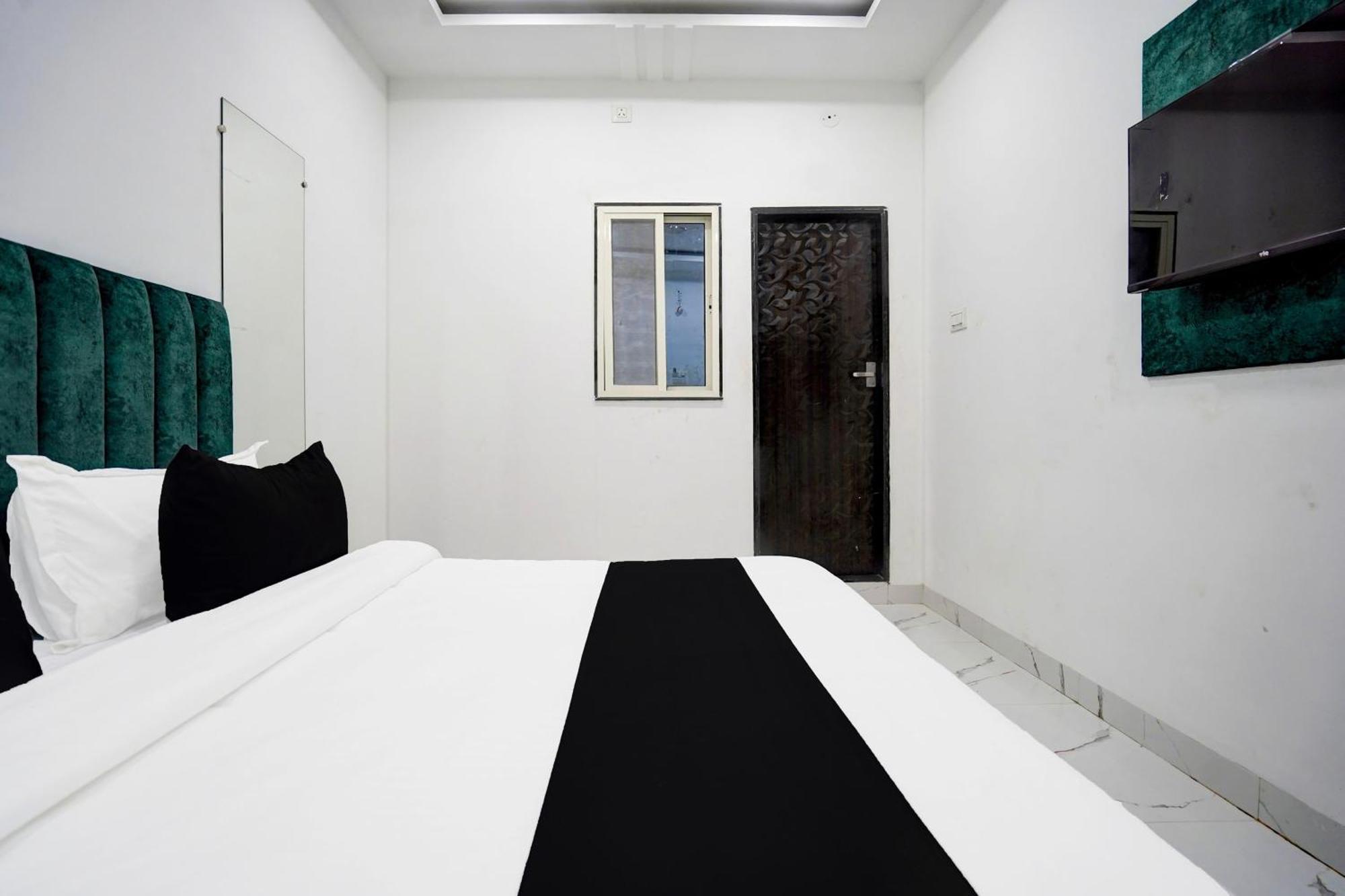 O Shyam Hotel