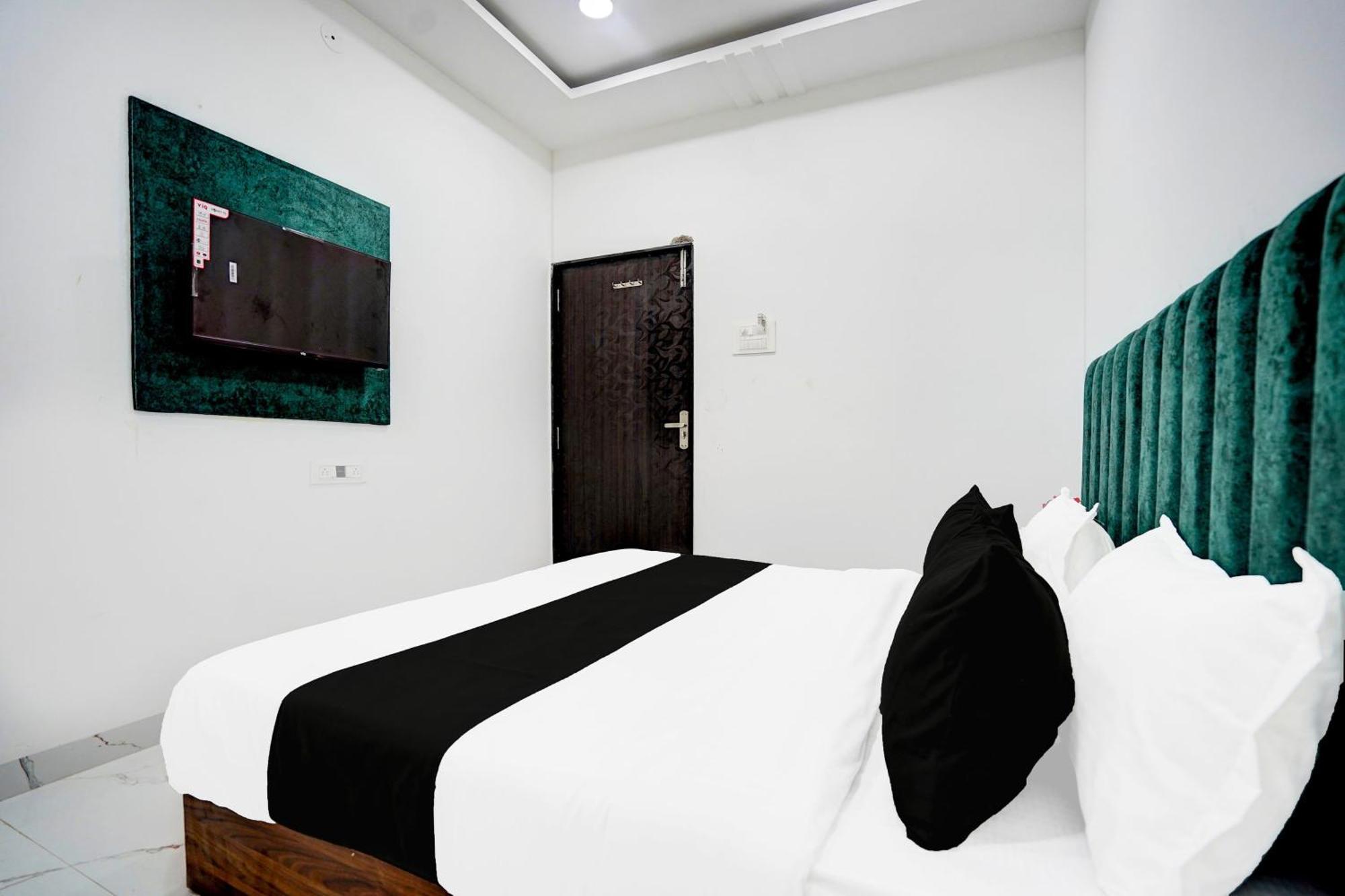 Hotel O Shyam Indore