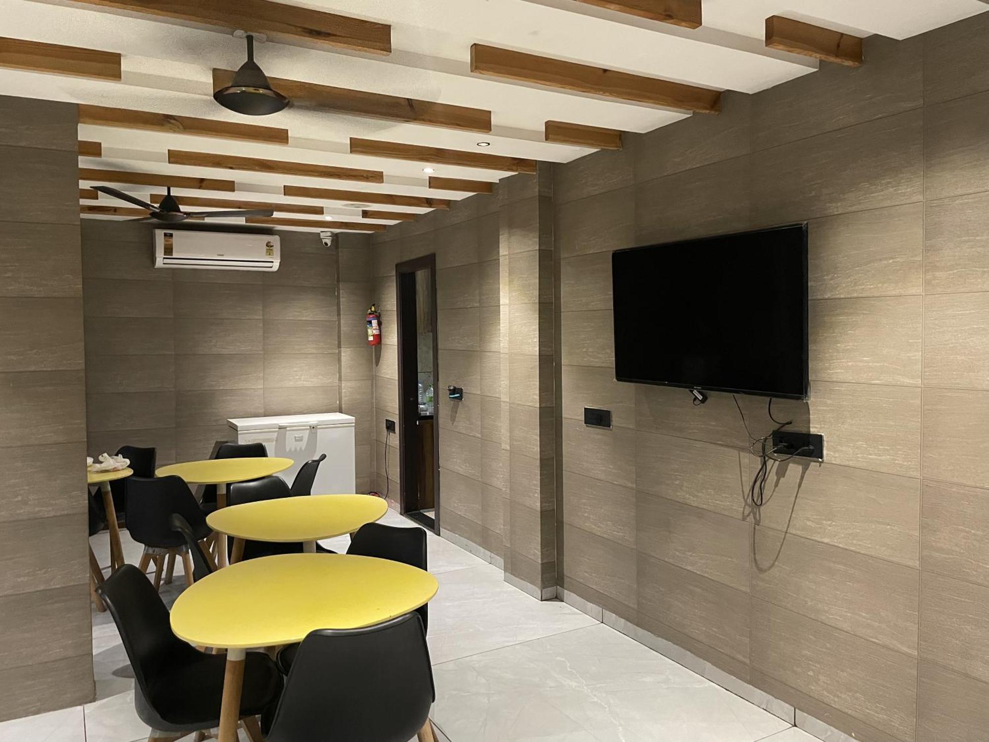 Stayez Indore