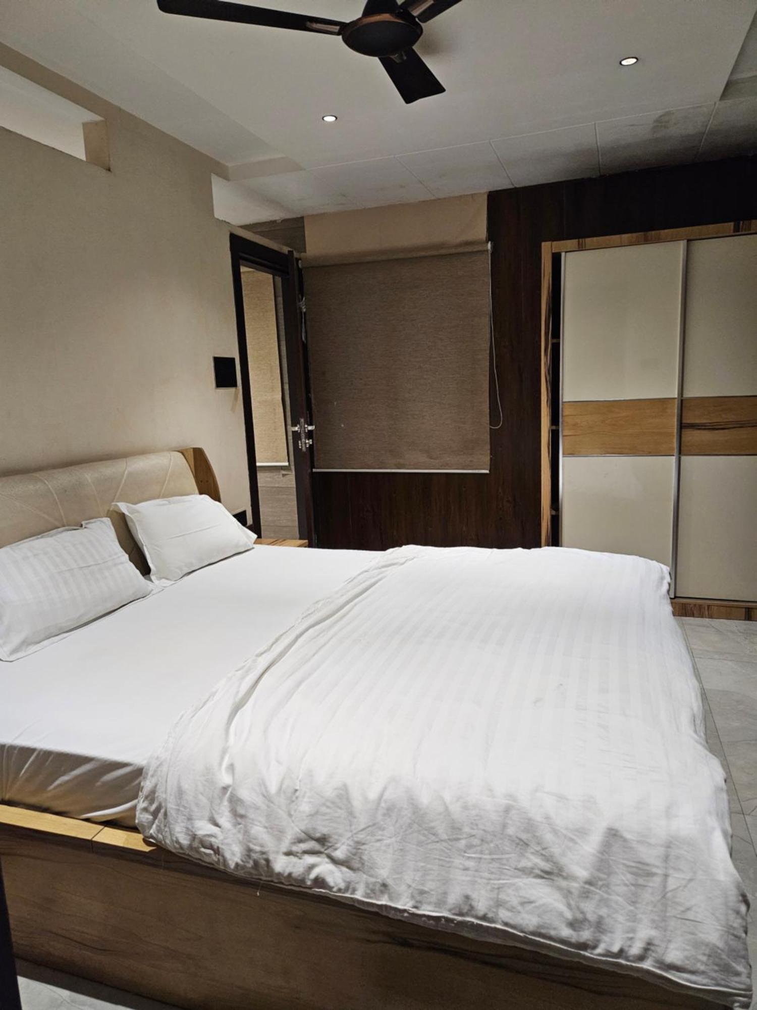 Stayez * Indore