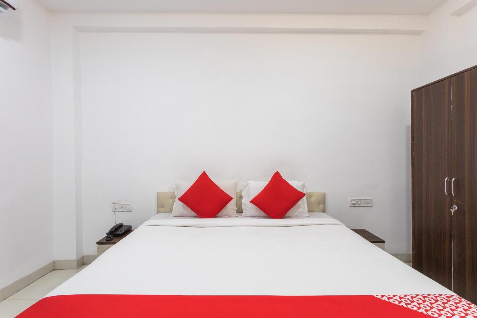 Hotel Collection O Vijay Nagar Formerly Shiva Indore