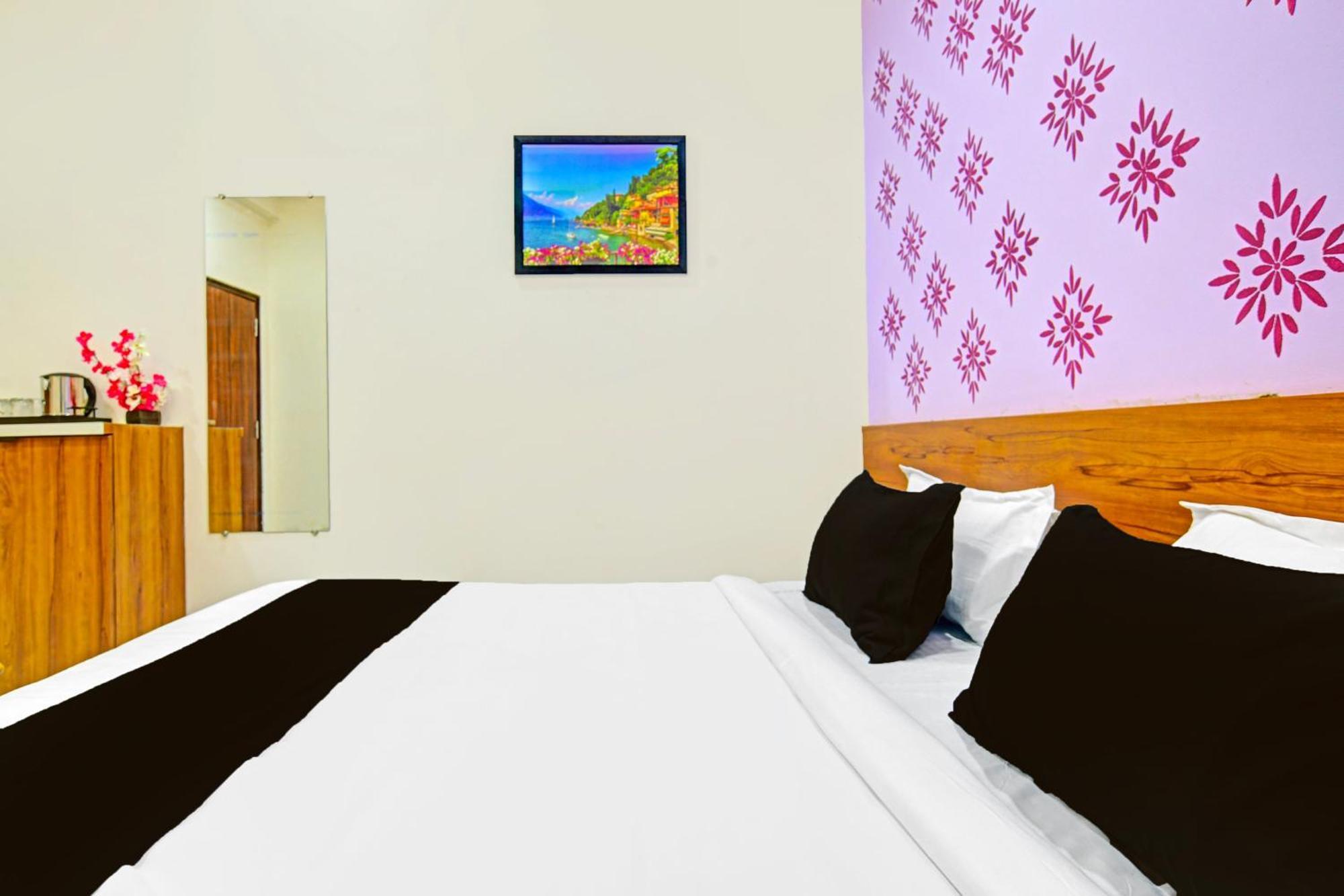 Hotel O Chirag