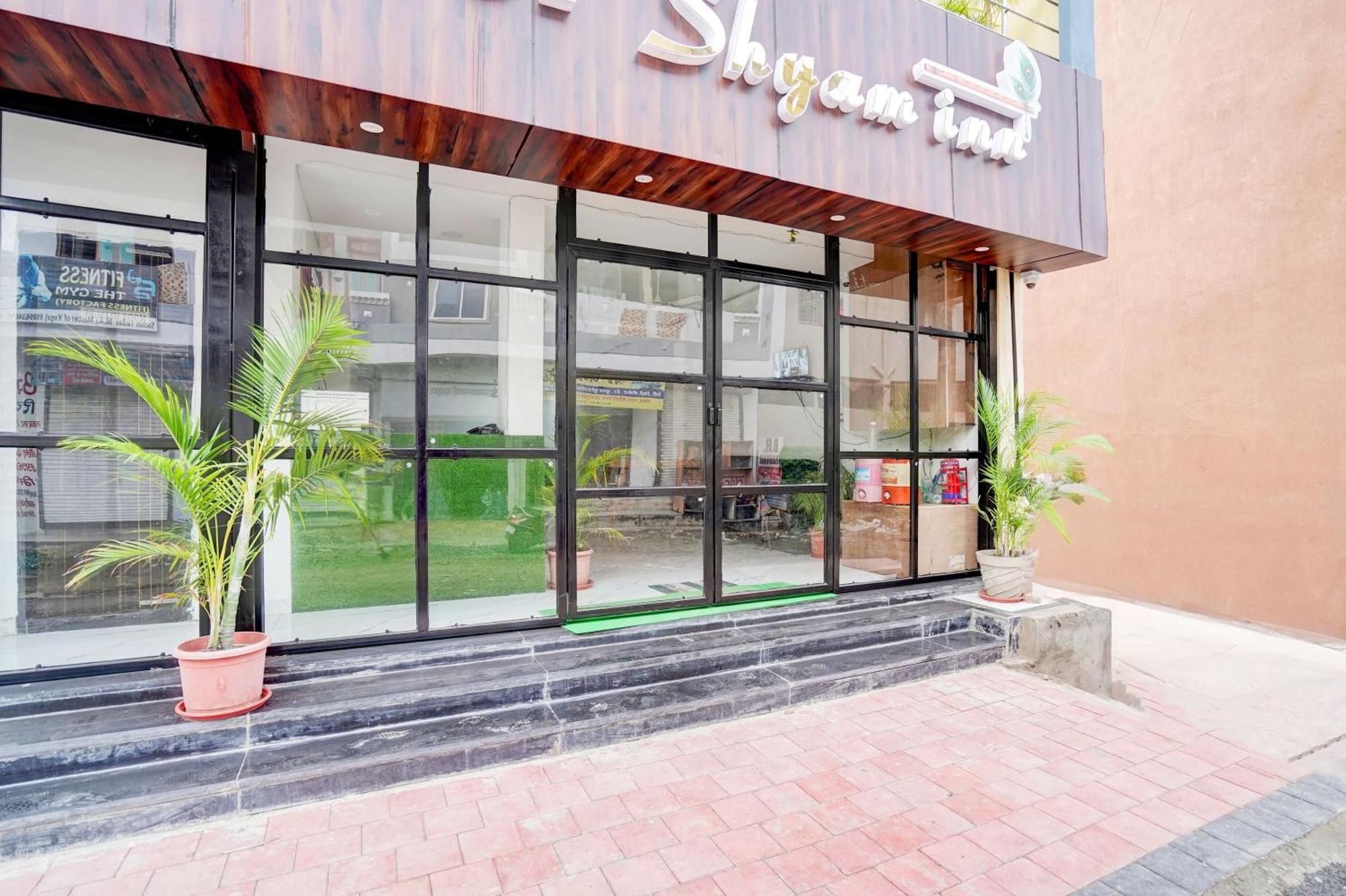 O Shyam Hotel 3*