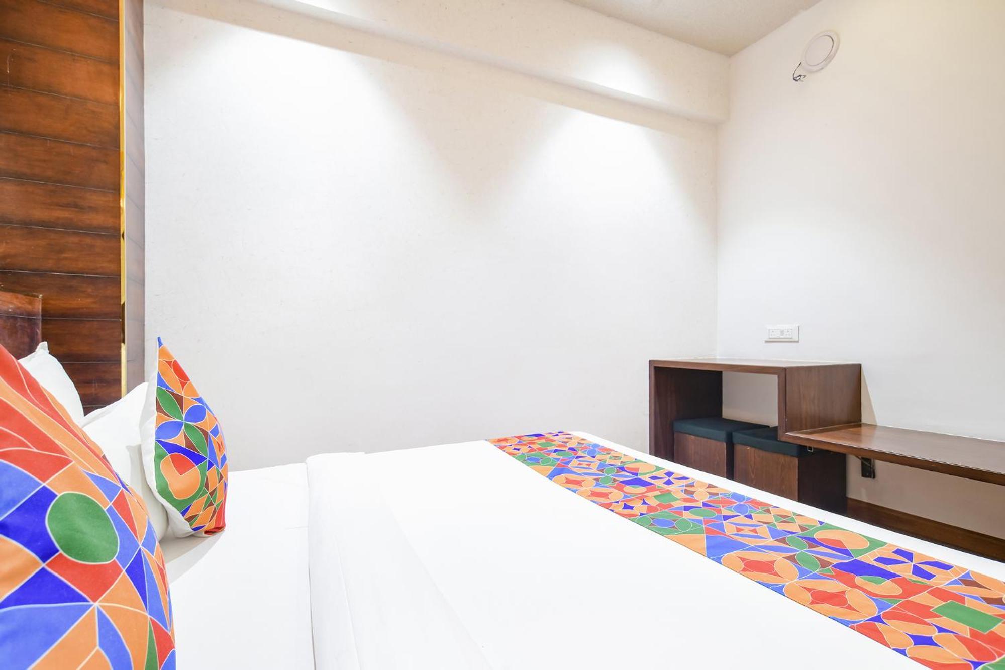 Fabhotel Awadhvue 3* Indore