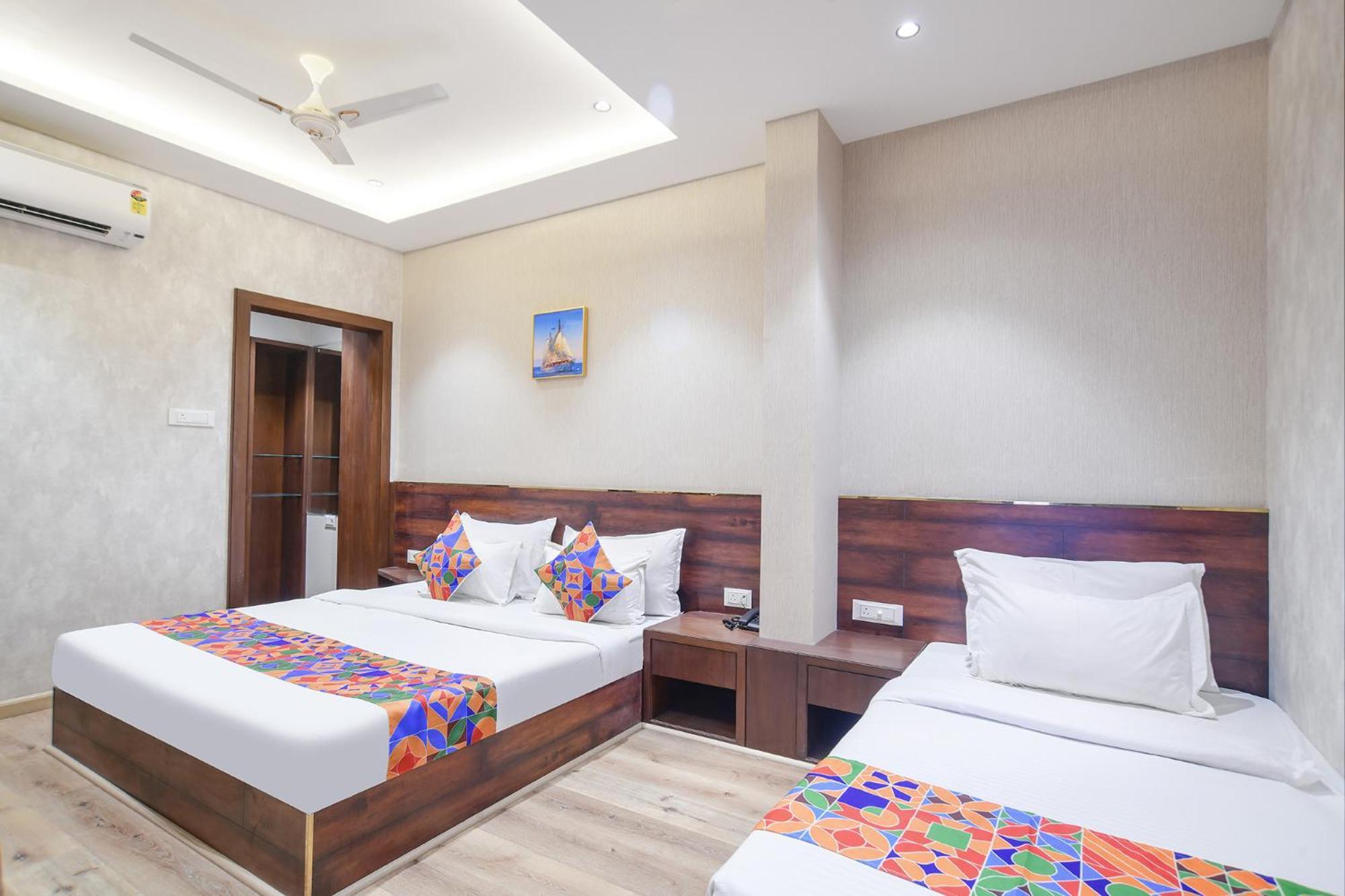 Fabhotel Awadhvue Hotel