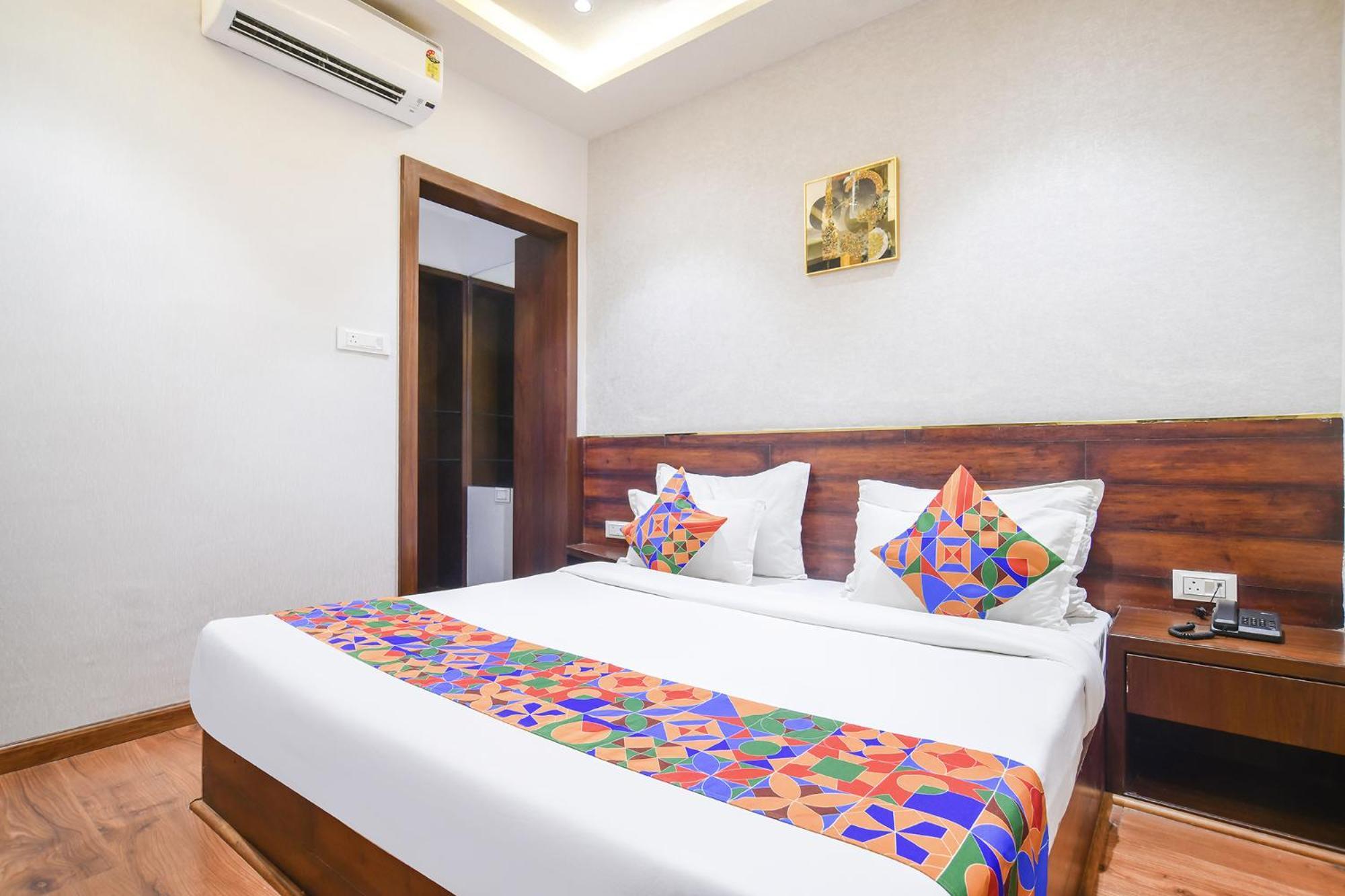 Fabhotel Awadhvue Hotel