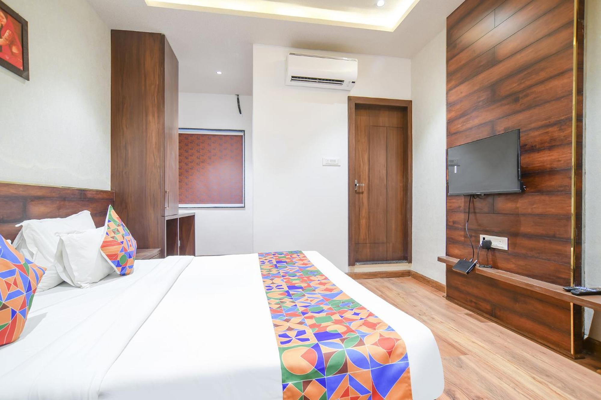 Hotel Fabhotel Awadhvue Indore