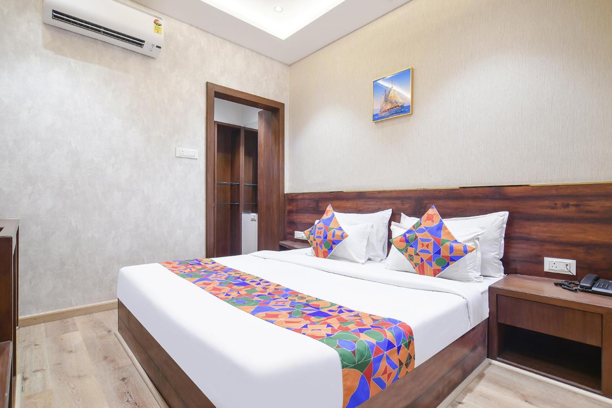 Hotel Fabhotel Awadhvue 3*