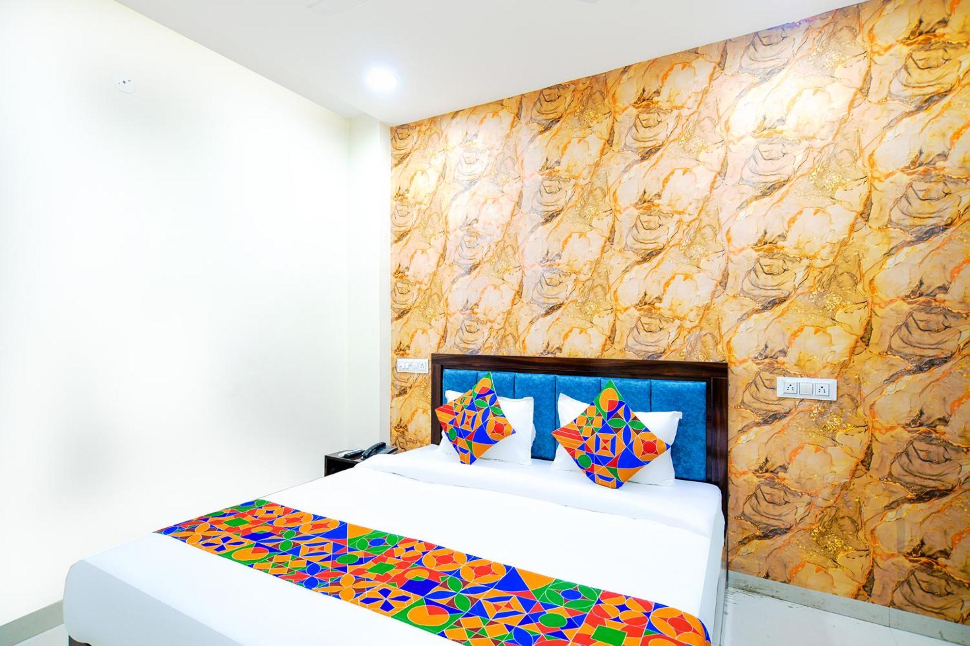 Hotel Fabexpress Ritik