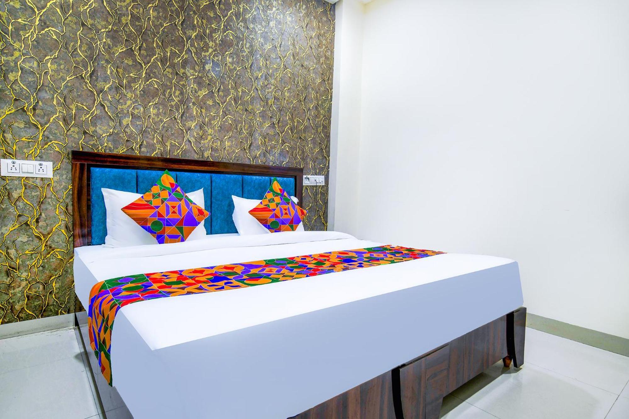 Hotel Fabexpress Ritik Indore