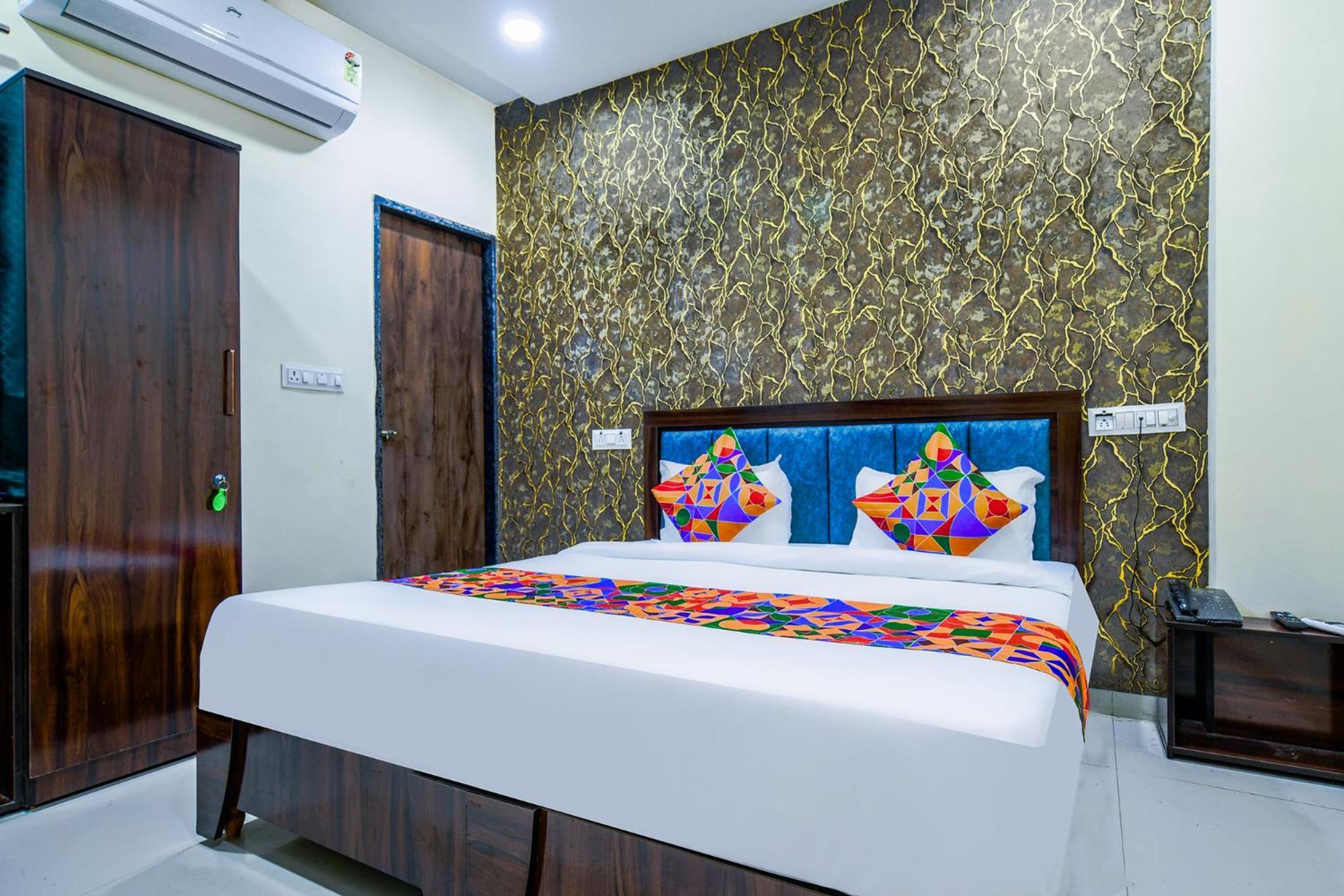 Fabexpress Ritik Hotel