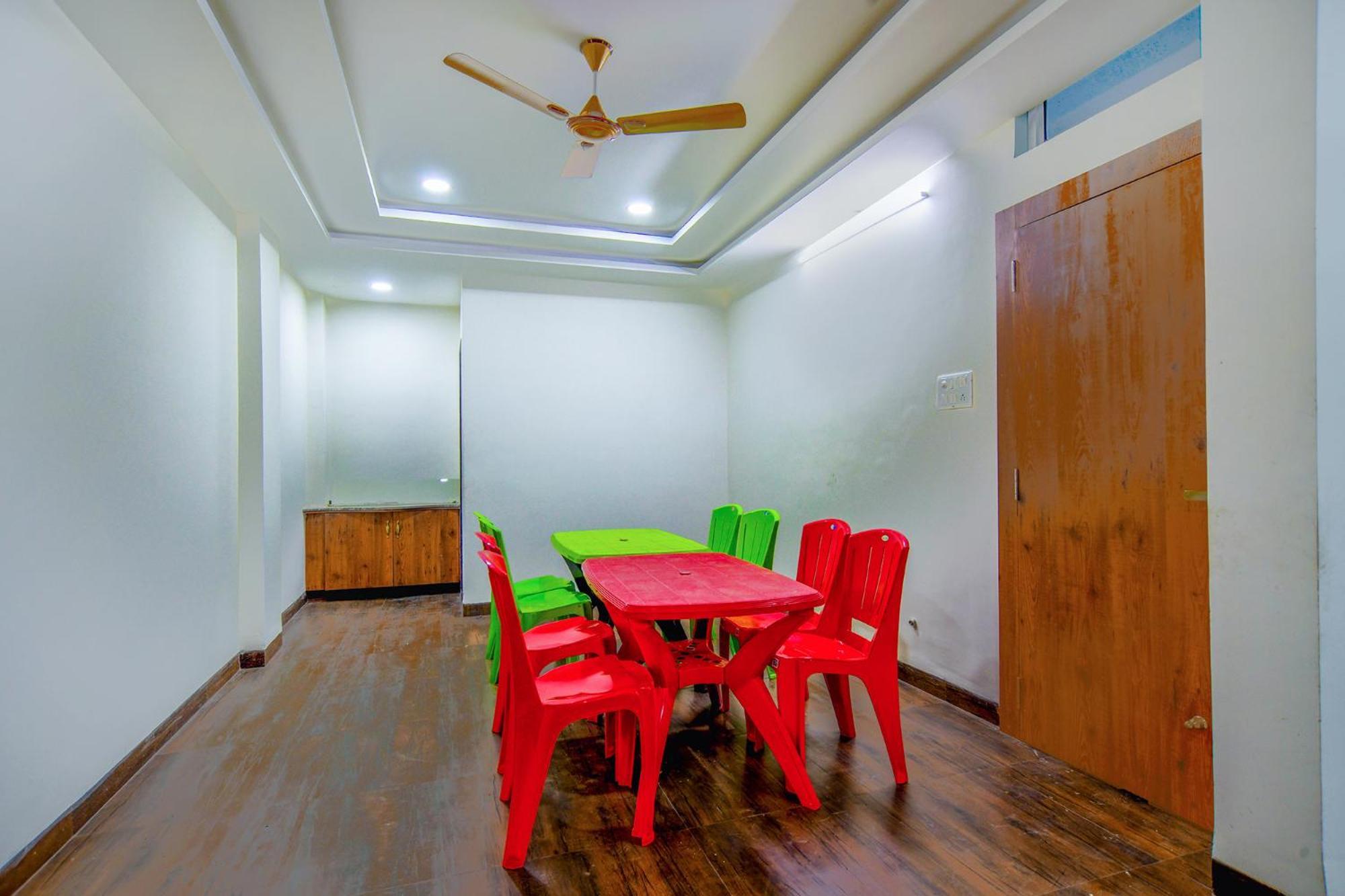 Hotel Fabexpress Regal Indore