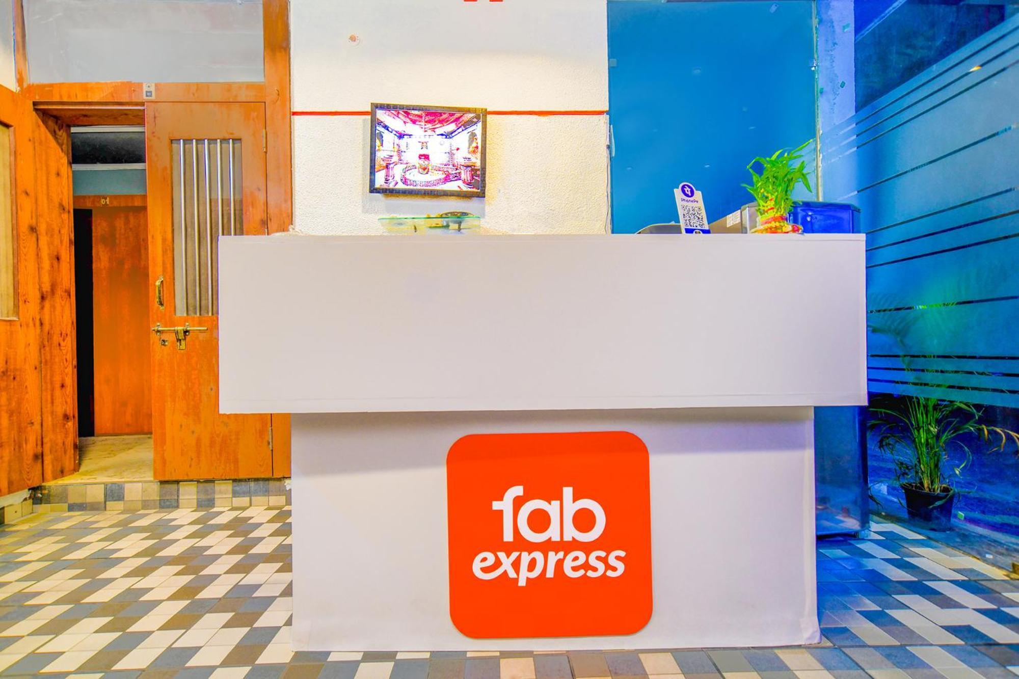 Fabexpress Regal 3*