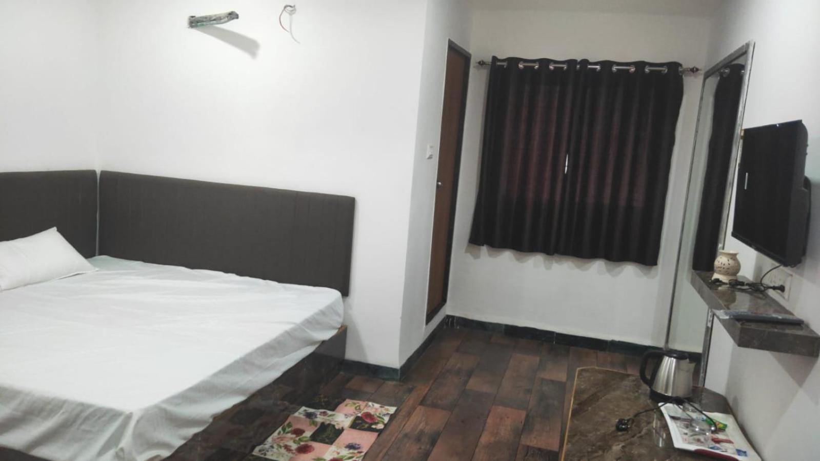 Lions Hotel