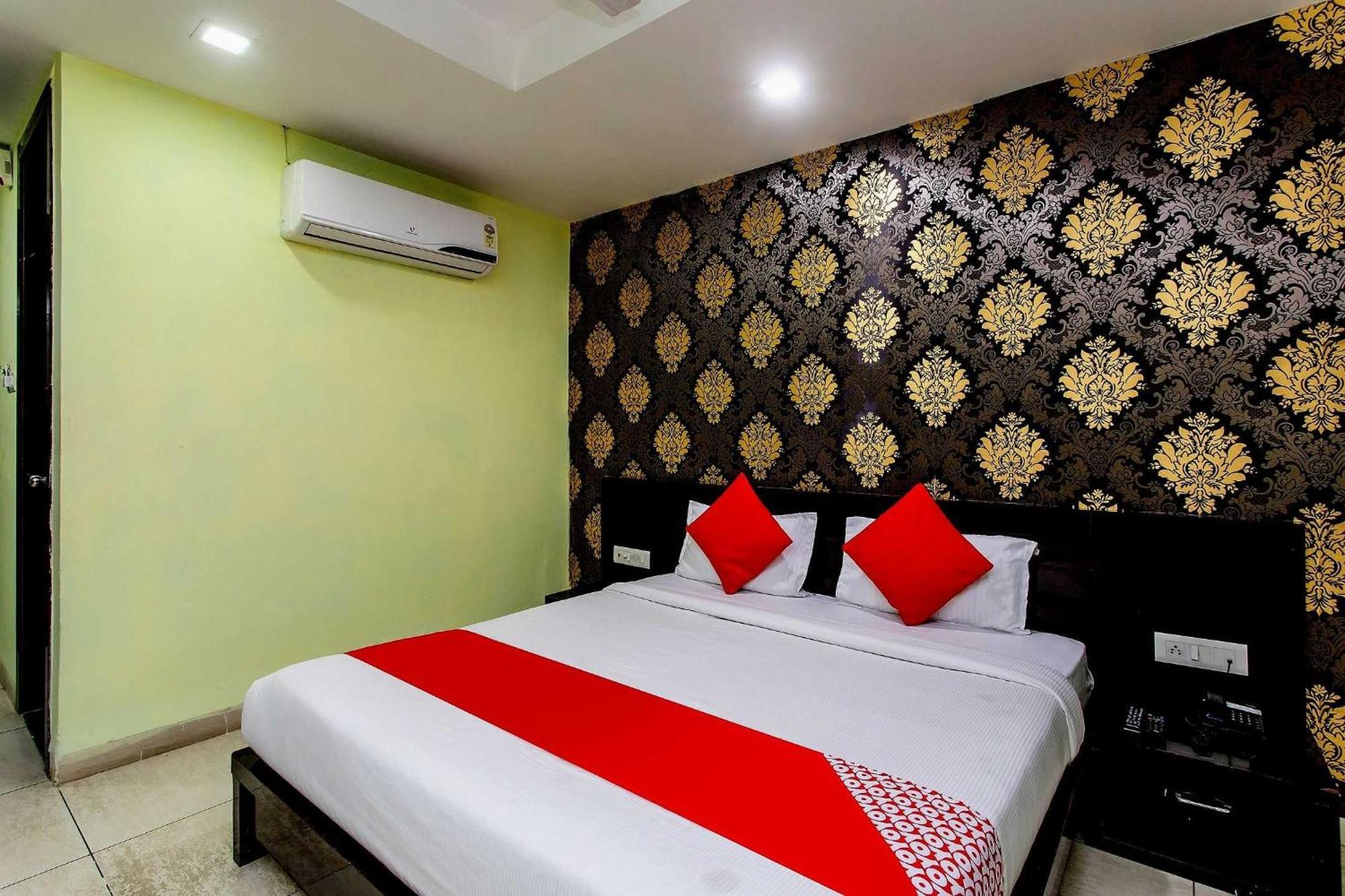 Hotel Capital O Swan Paradise 3*