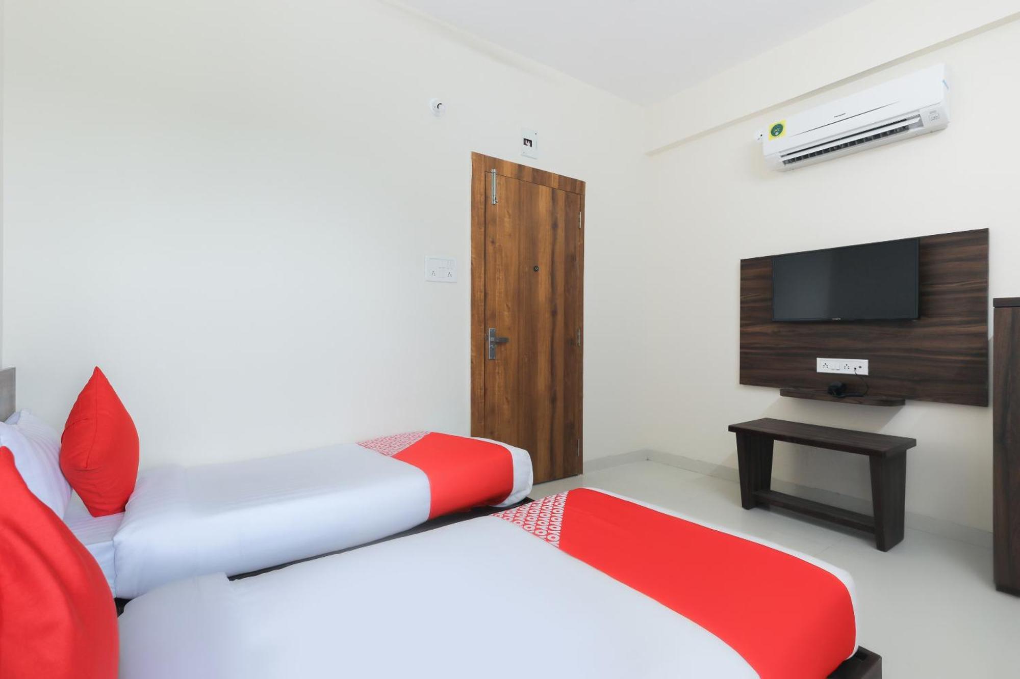 Hotel Super O La Flora Indore