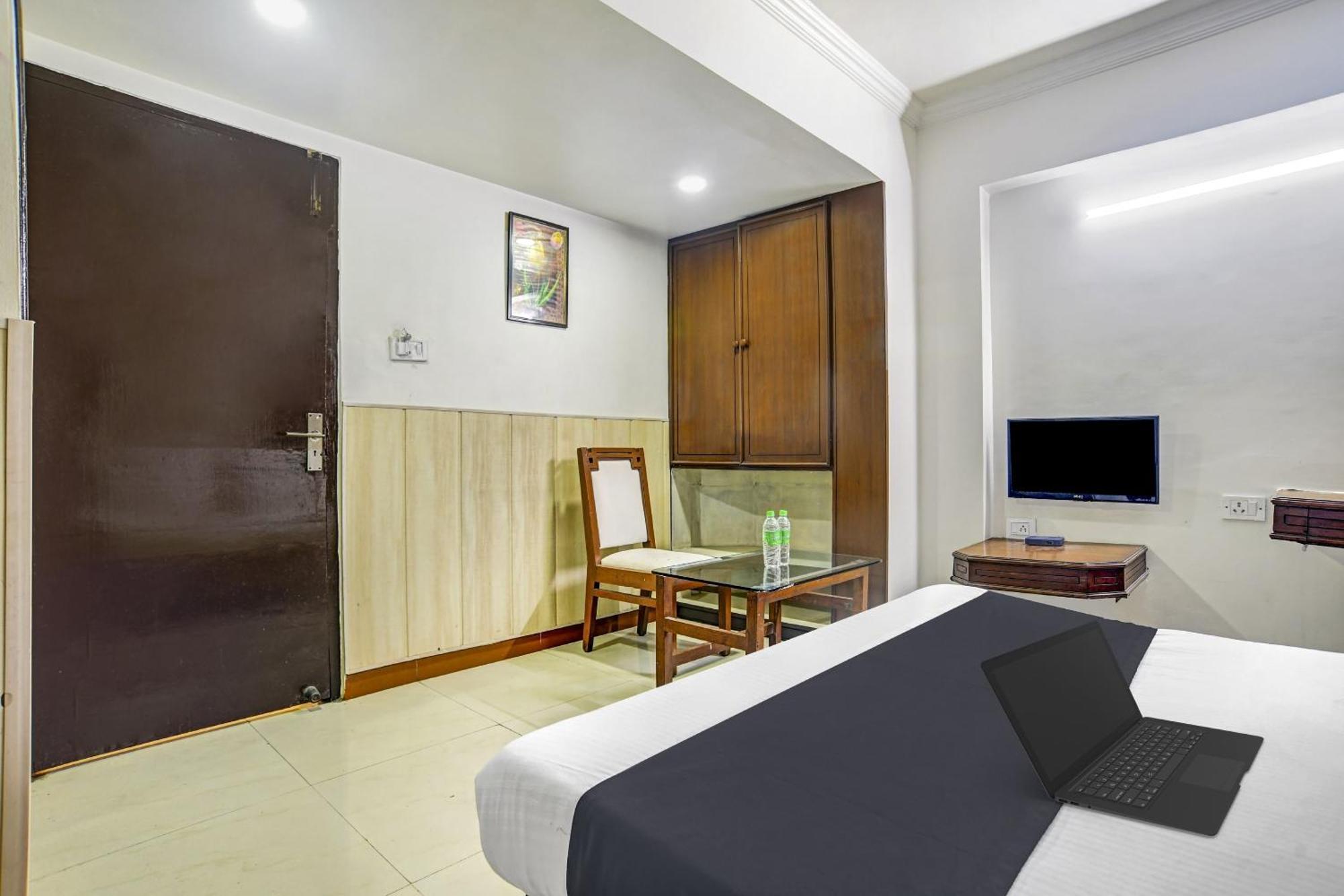 Townhouse Oak Utsav Residency 4* Indore