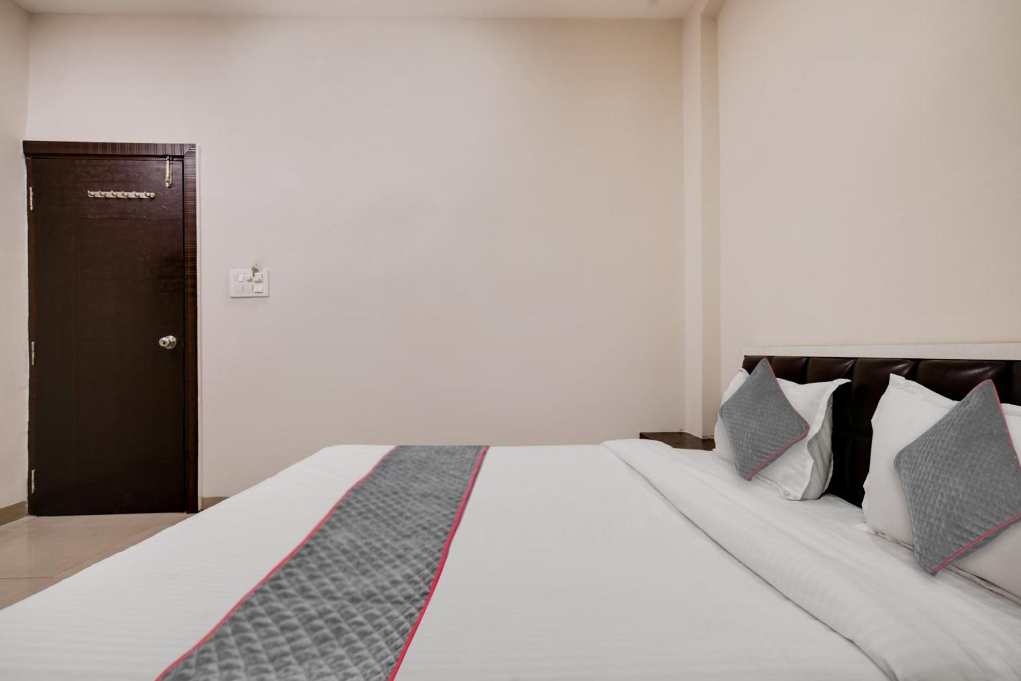 Hotel Townhouse Prime Indore