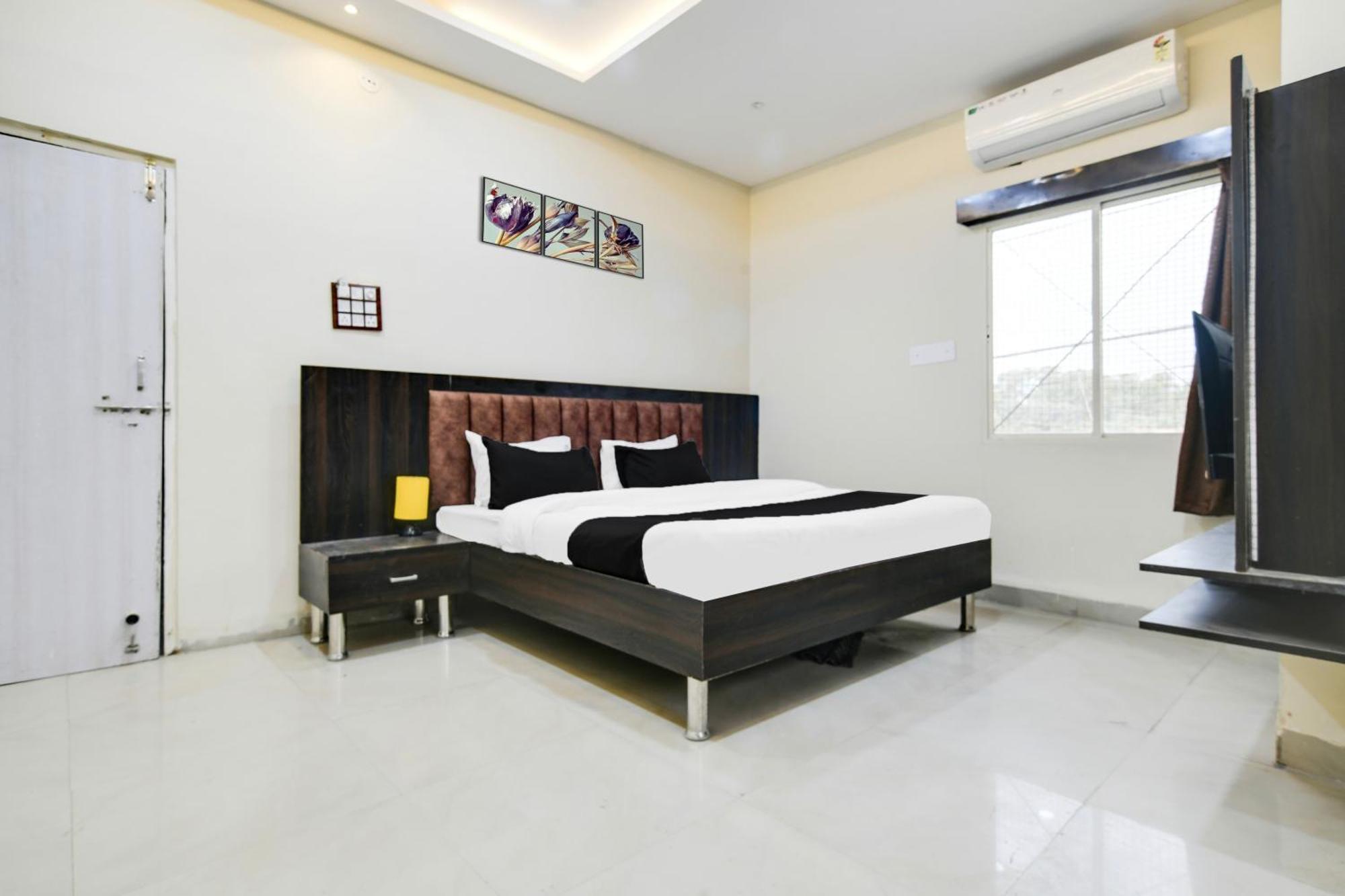 Hotel O Golden Valley Indore