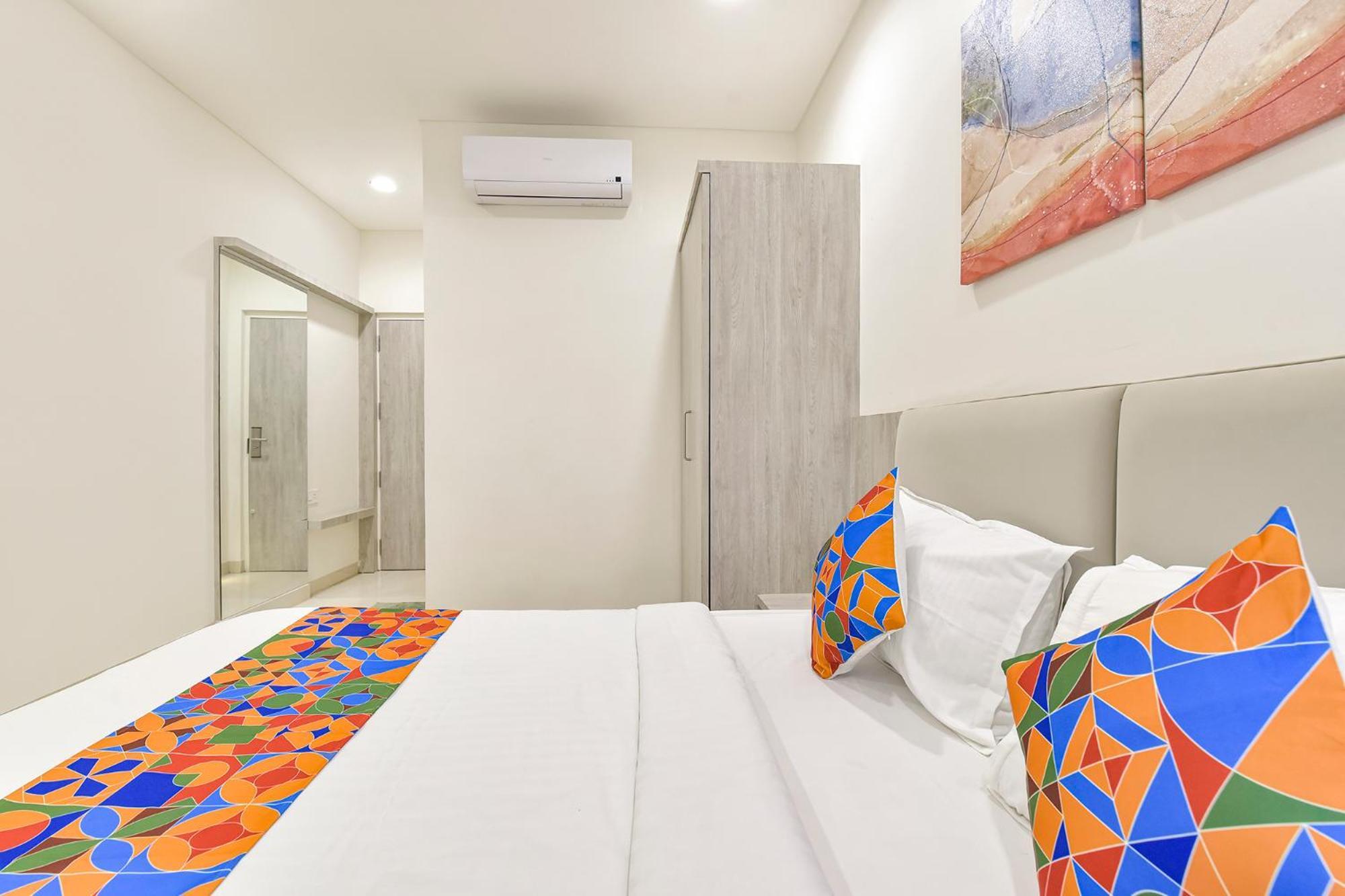 Hotel Fabhotel Rex Indore
