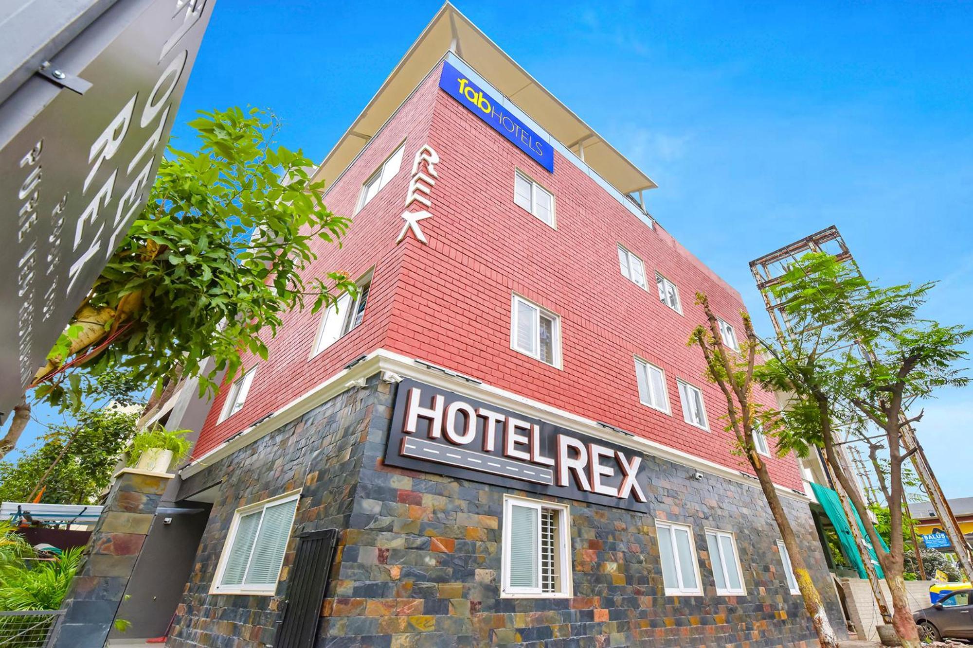 Fabhotel Rex Hotel