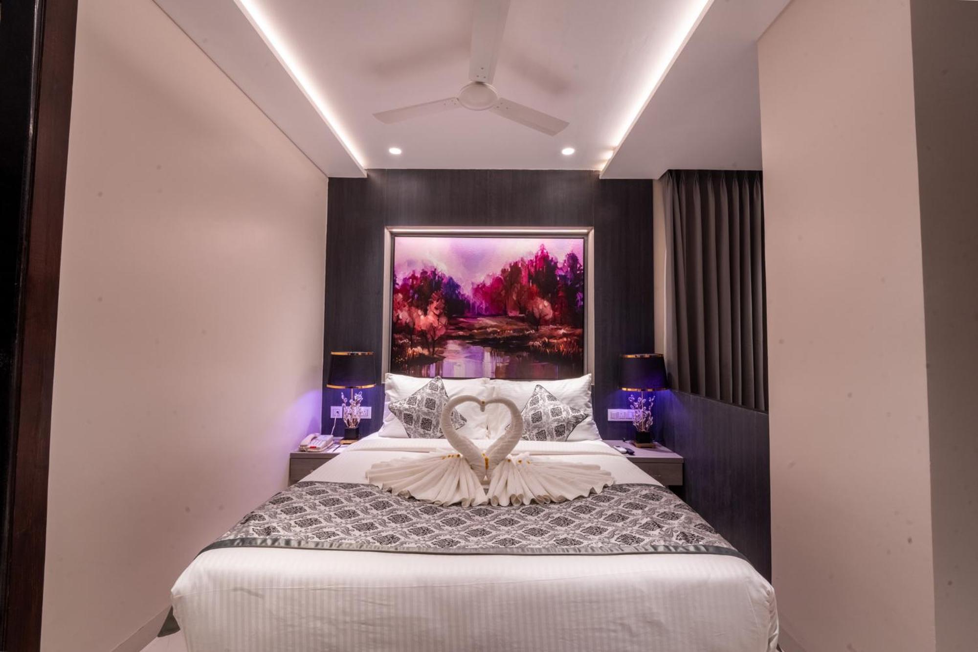 Hotel Ramee Tarang 4*